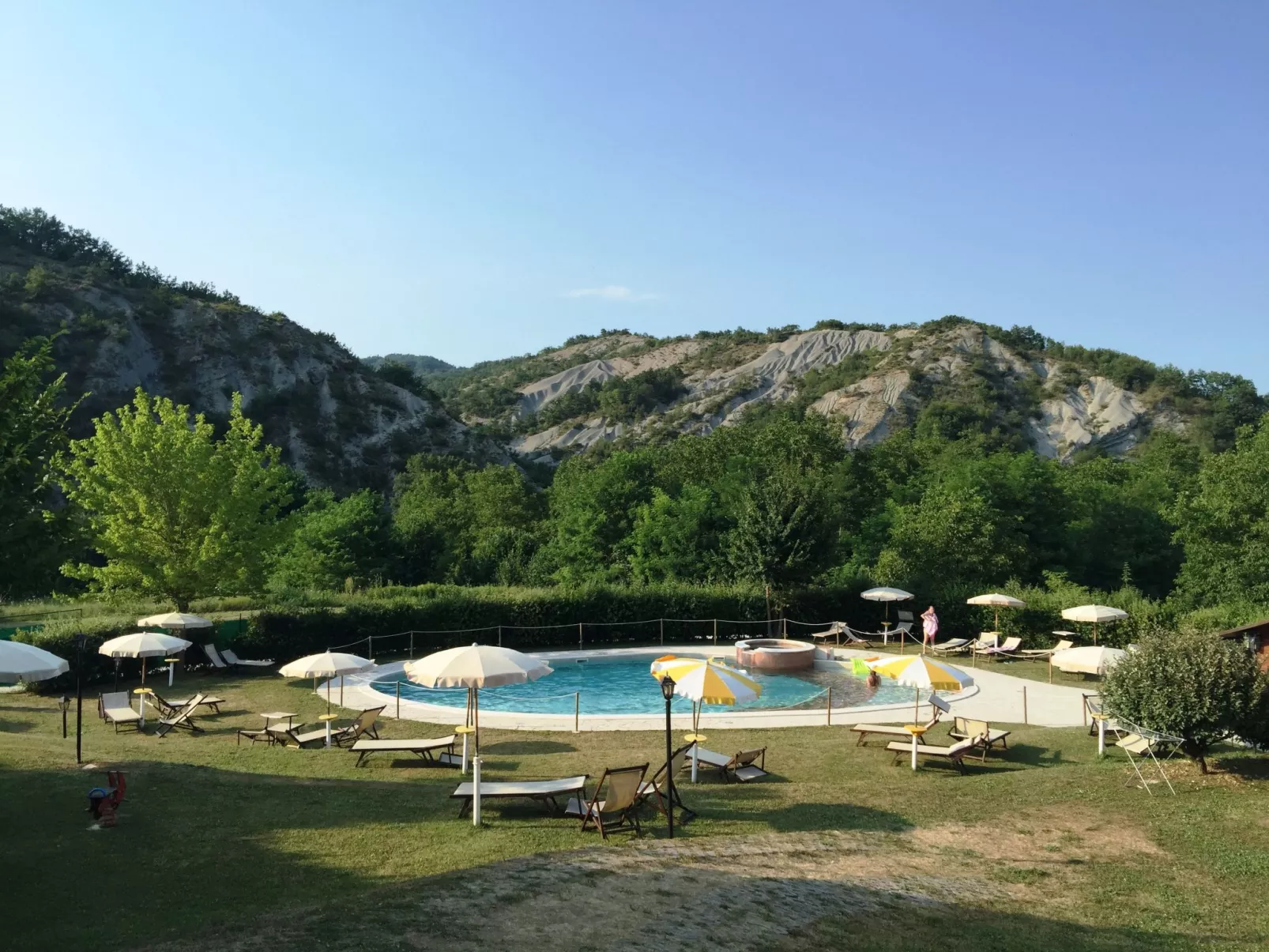 Haus für 11 Erwachsene und 9 Kinder in Apecchio-Binnen