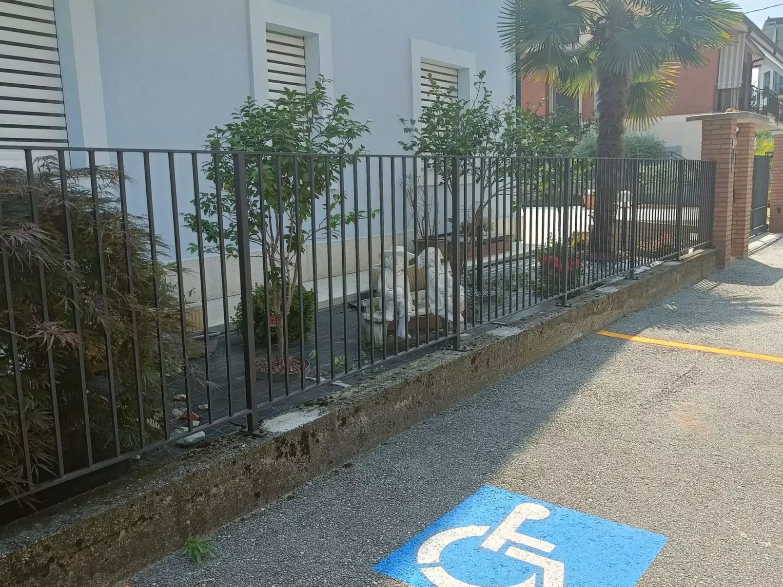 Lucà Wohnungen mit Bergblick-Image-tags.info