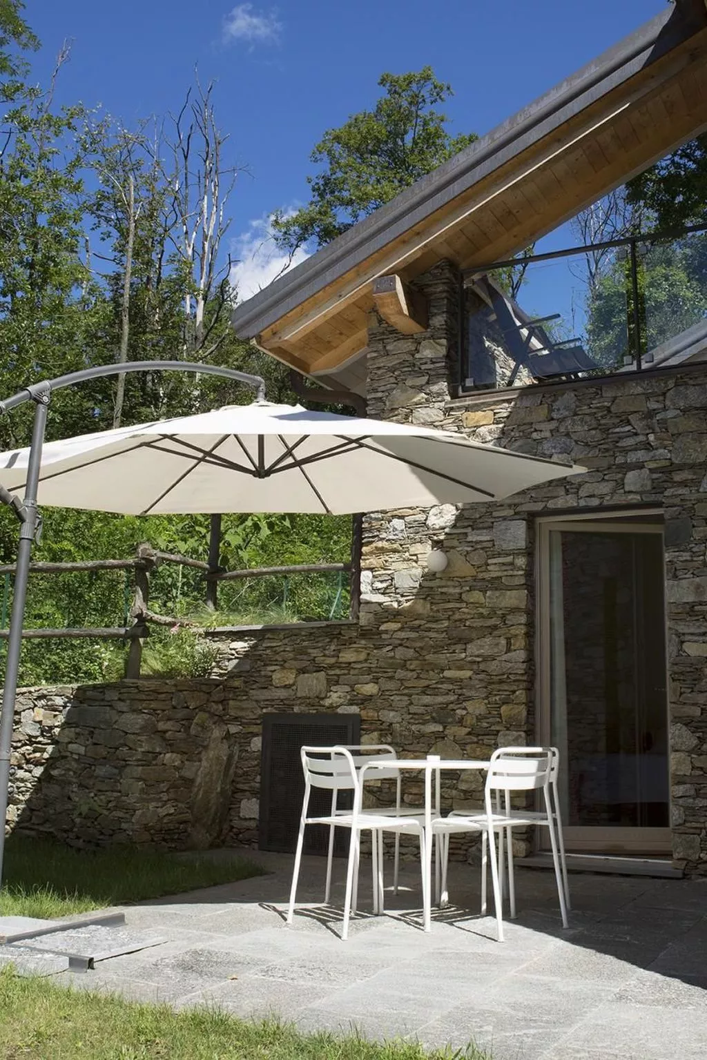 Lampone in San Bernardino Verbano-Buiten