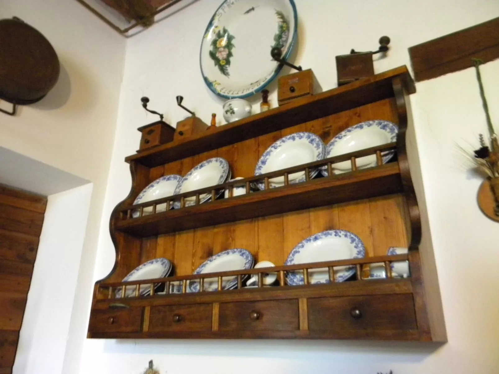 In der Gegend zwischen Meer und Berghang-Binnen