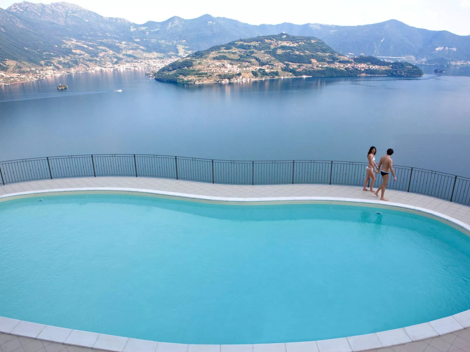 Beatrice - Haus mit Pool und Terrasse am Iseosee-Buiten