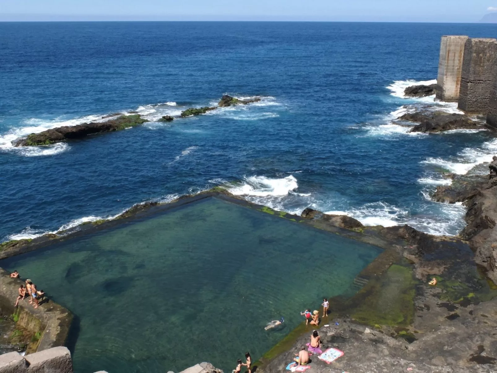 Komfortable geräumige Wohnung mit bester Aussicht 5p max-Buiten