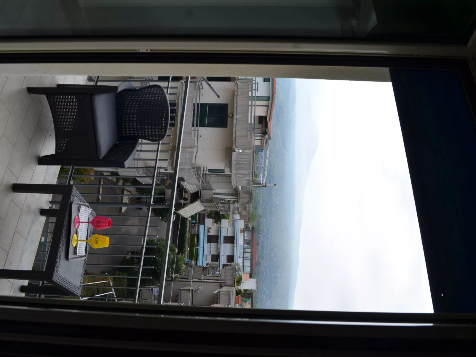 Wohnung 'Suite Etna' in Strandnähe-Buiten