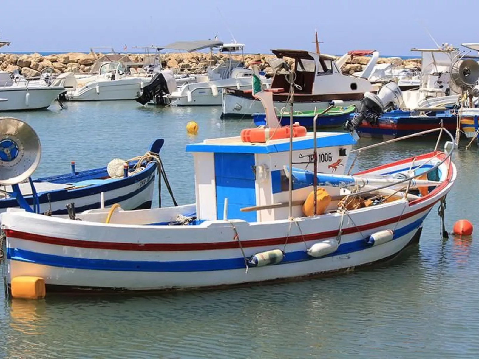 Agamennone, Wohnung 20 Meter vom Meer entfernt mit einer möblierten Terrasse.-Image-tags.info