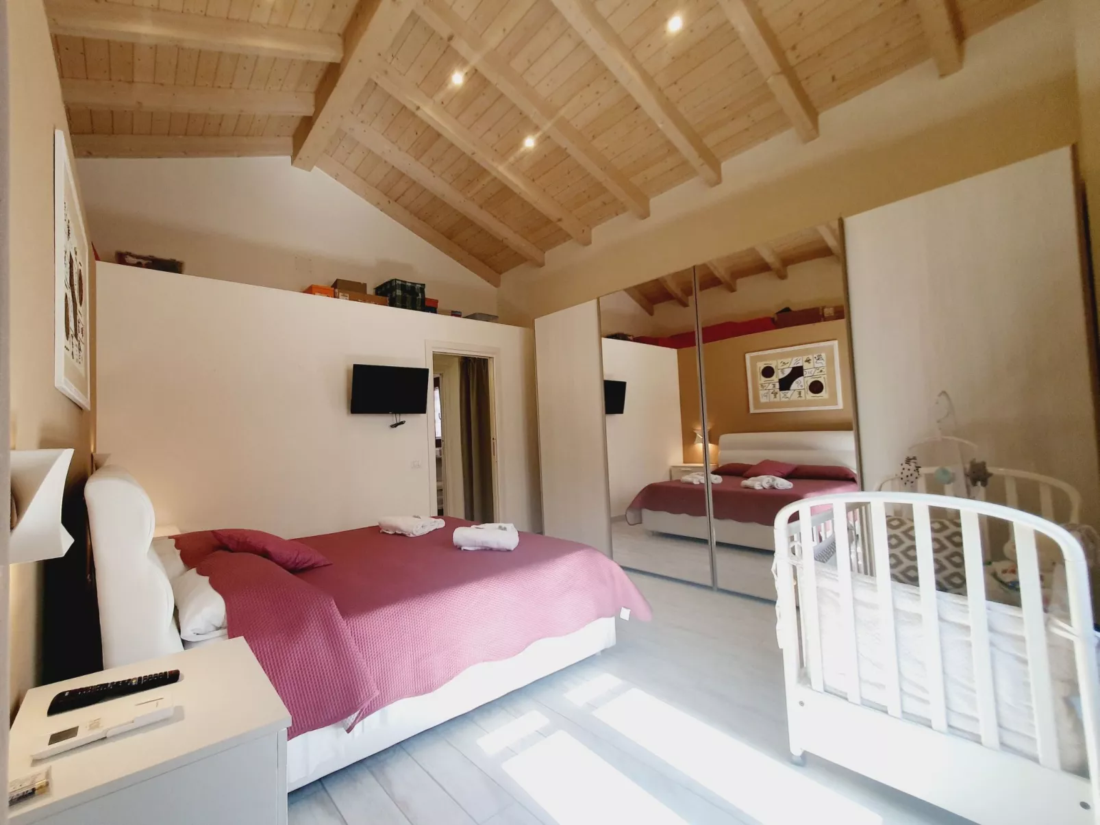 Elegantes Haus in der Nähe des Zentrums-Image-tags.info