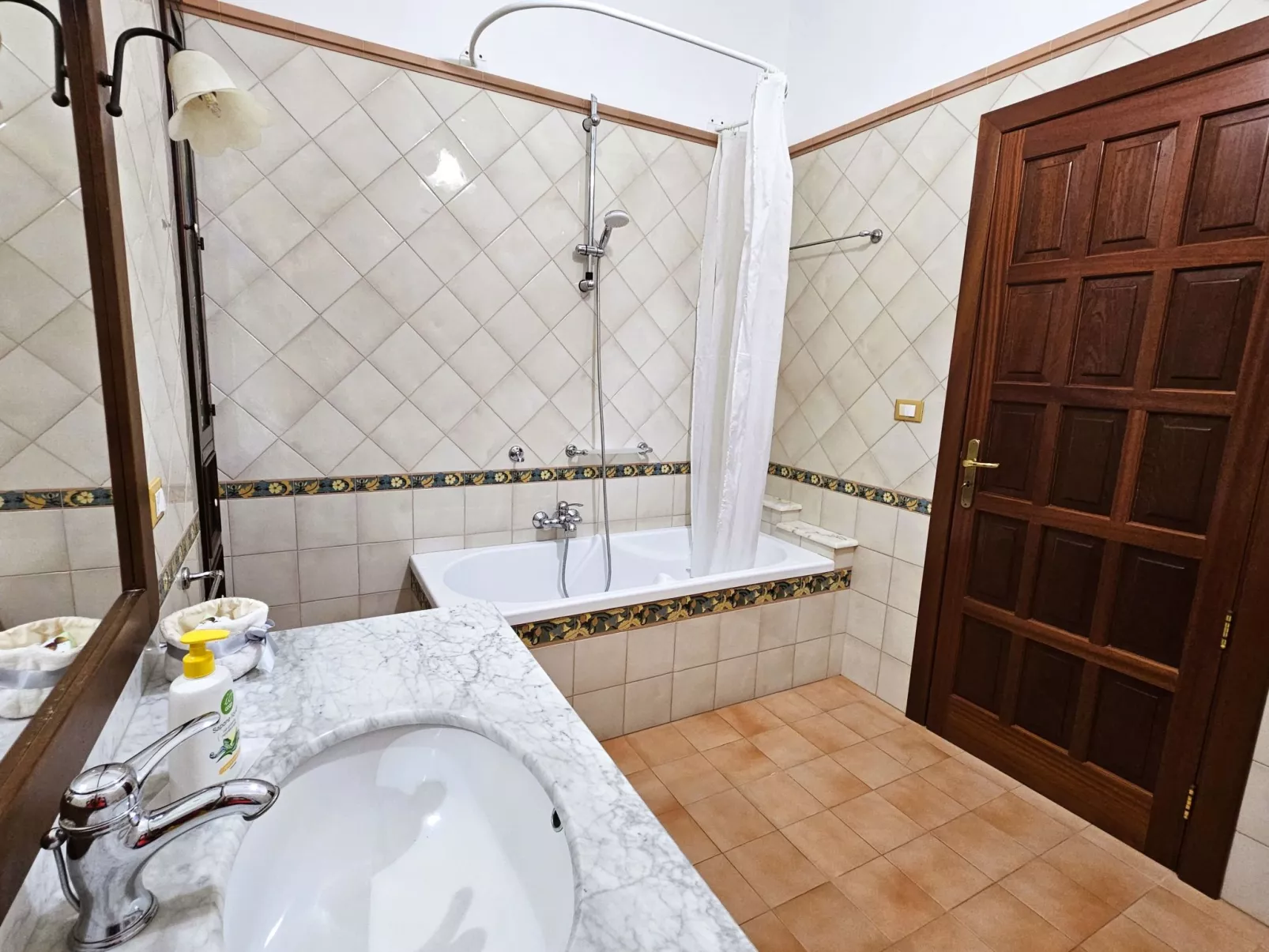 Wohnung 'Serendila' mit Wallbox-Image-tags.info