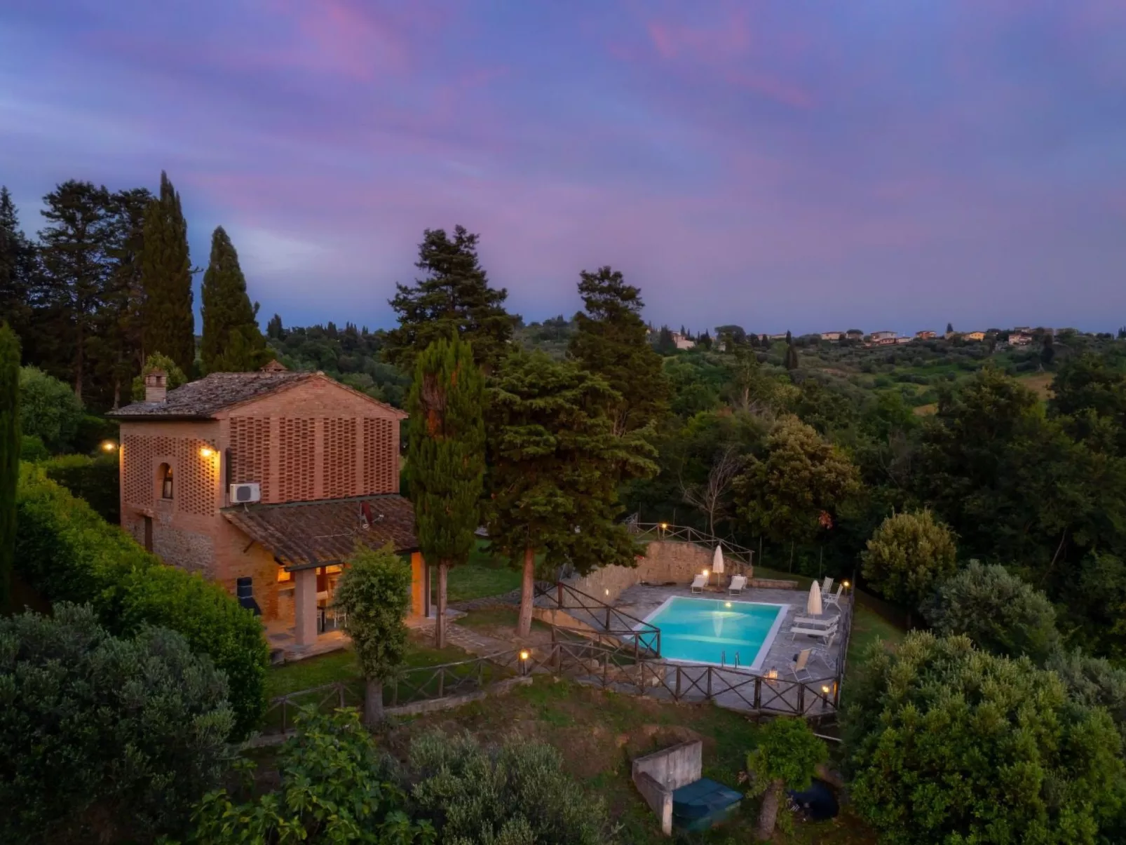 Villa Frantusina-Buiten