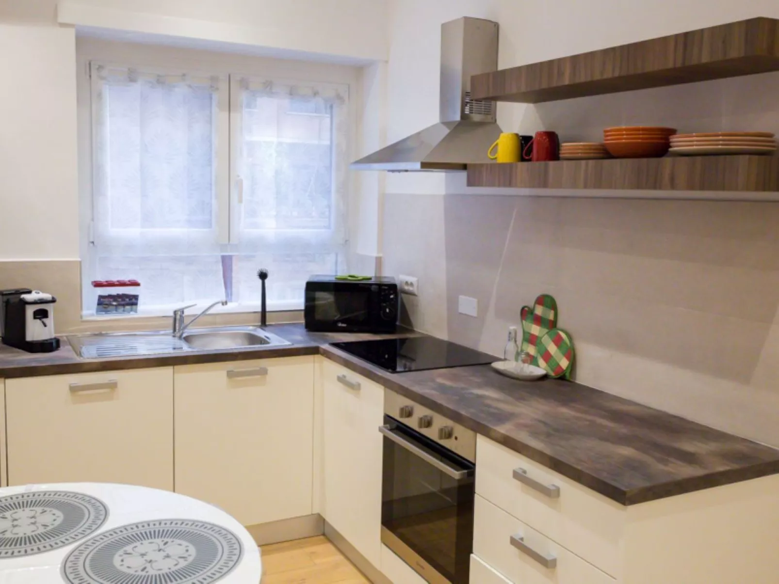 ZimmerWohnung - Casa A-Image-tags.info