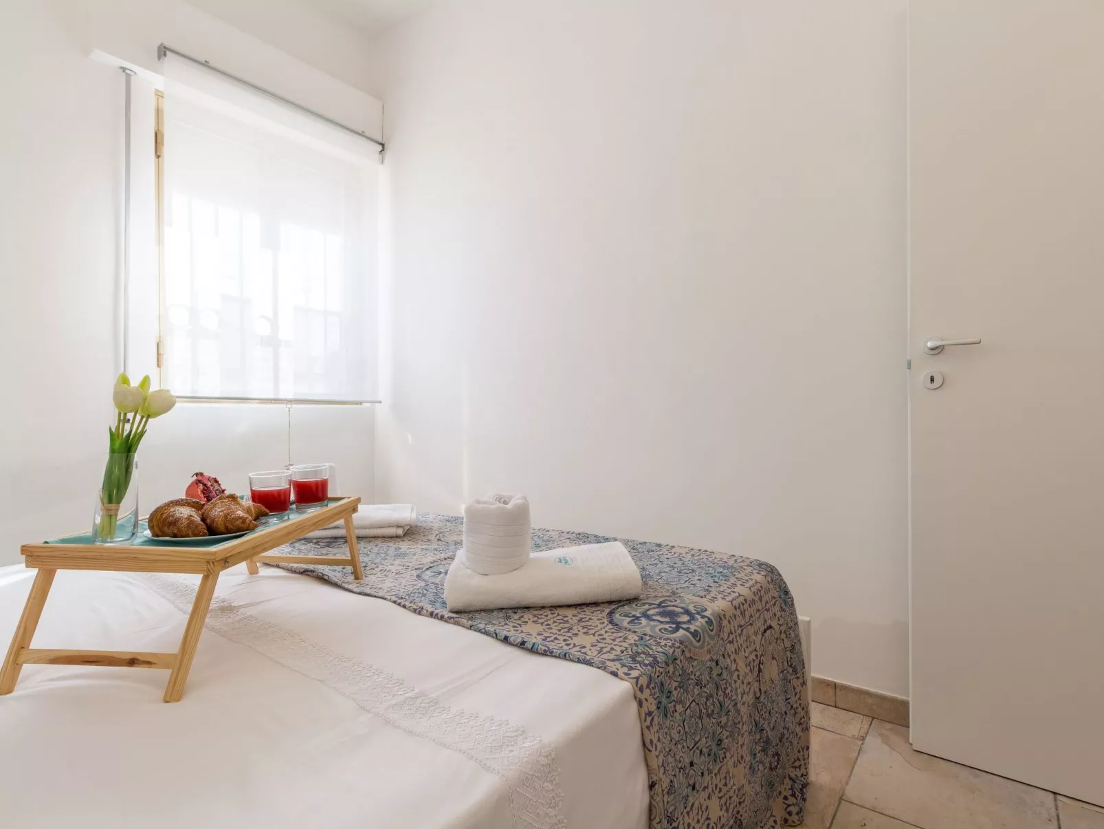 Edoné, Wohnung mit Blick auf einen Sandstrand-Image-tags.info