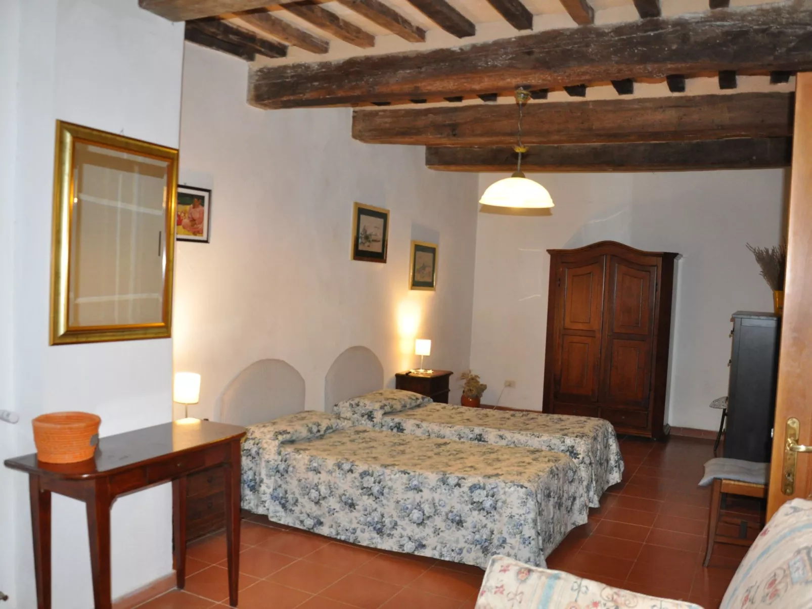 In Acquapendente mit großem Garten-Binnen