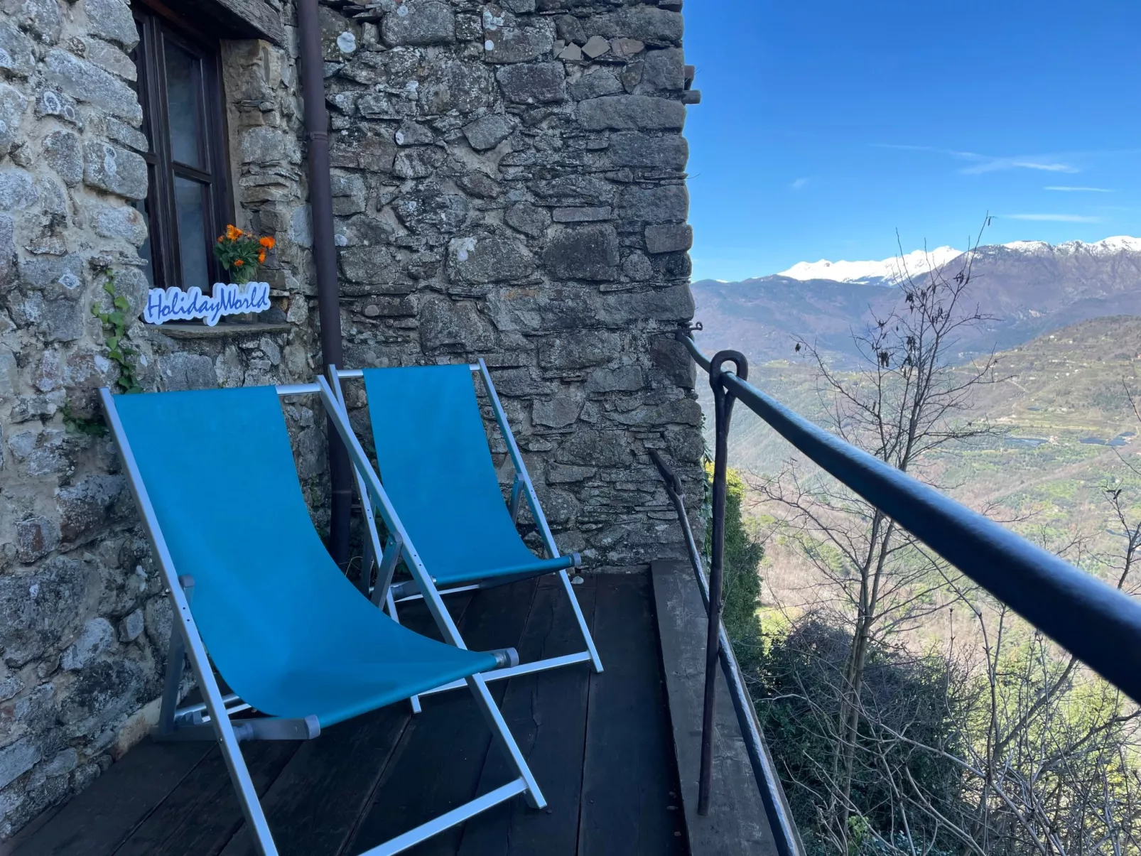 Panoramic Retreat by Holiday World-Image-tags.info