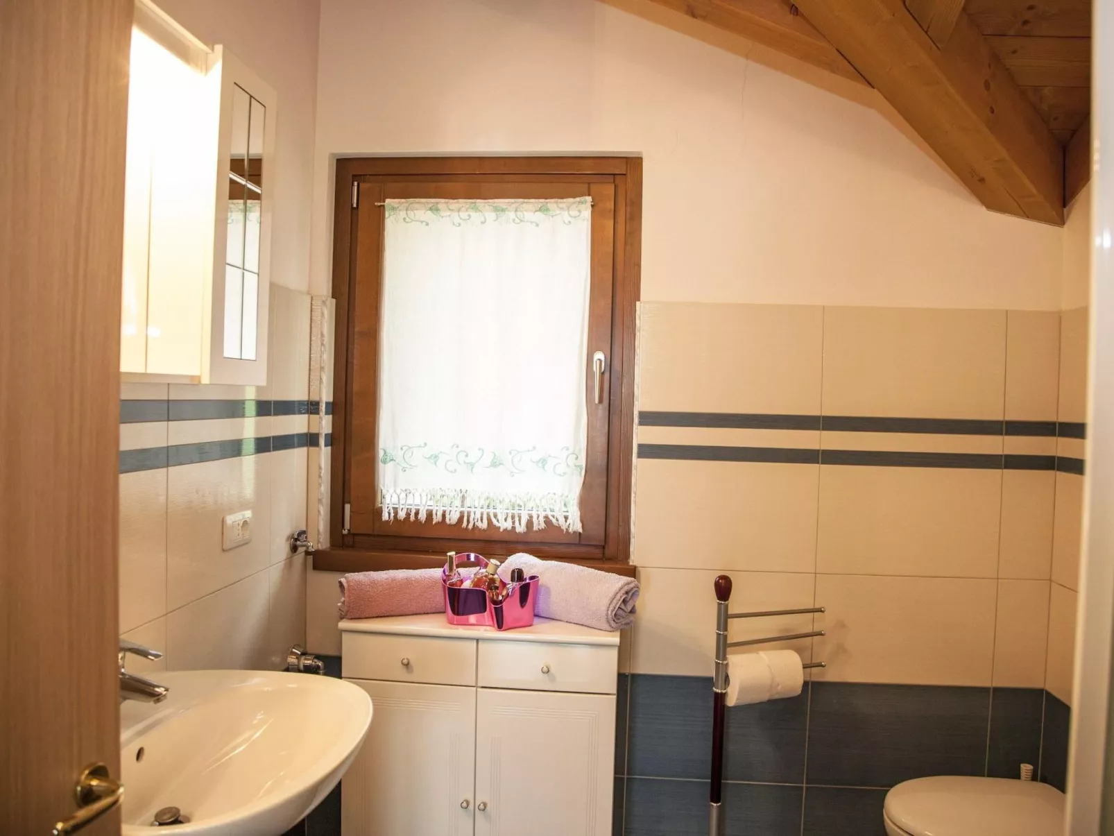 Wohnung "Spaziosa mansarda"-Binnen