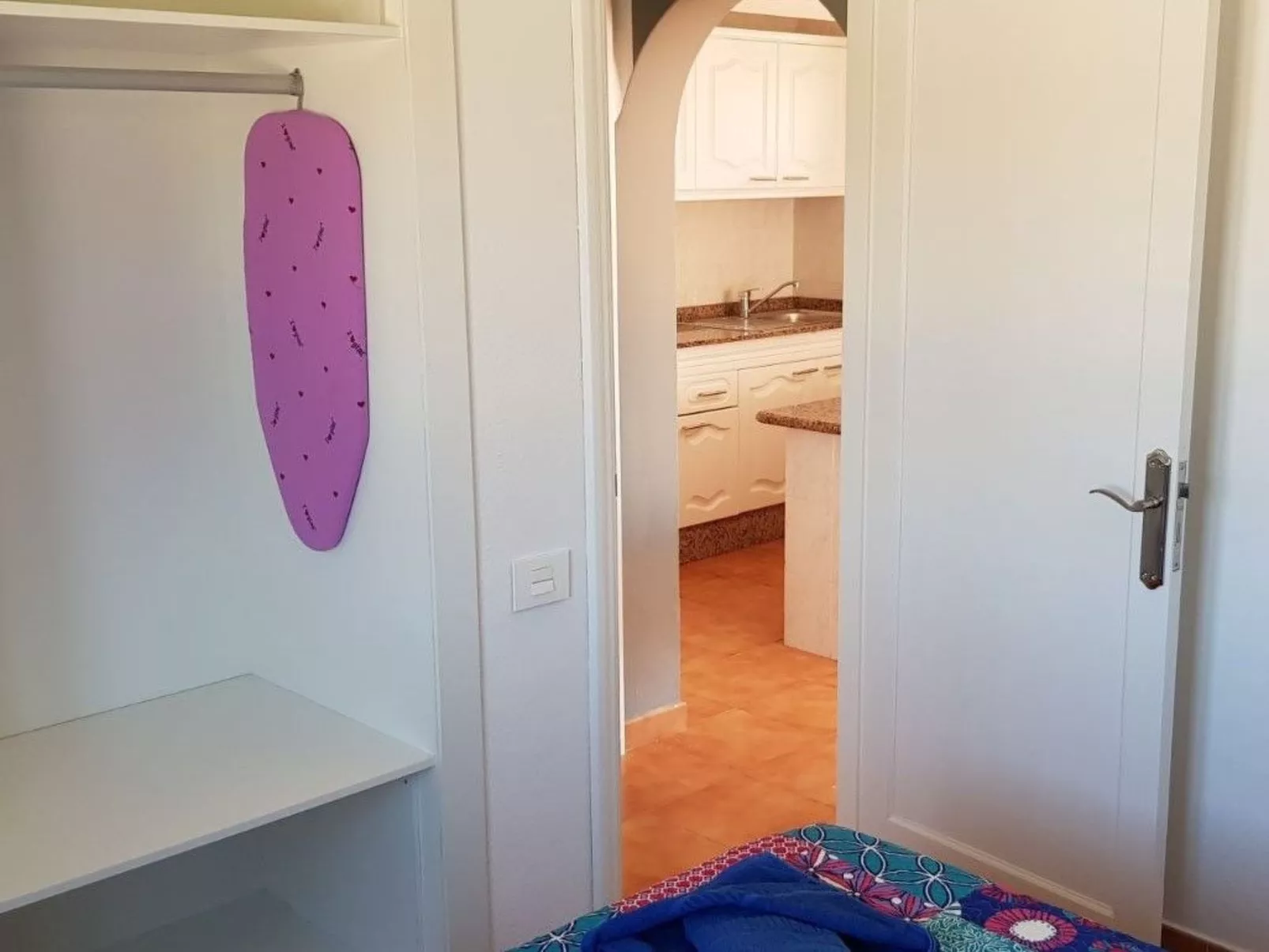 Wohnung mit Terrasse für 2 Erwachsene und 1 Kind-Image-tags.info