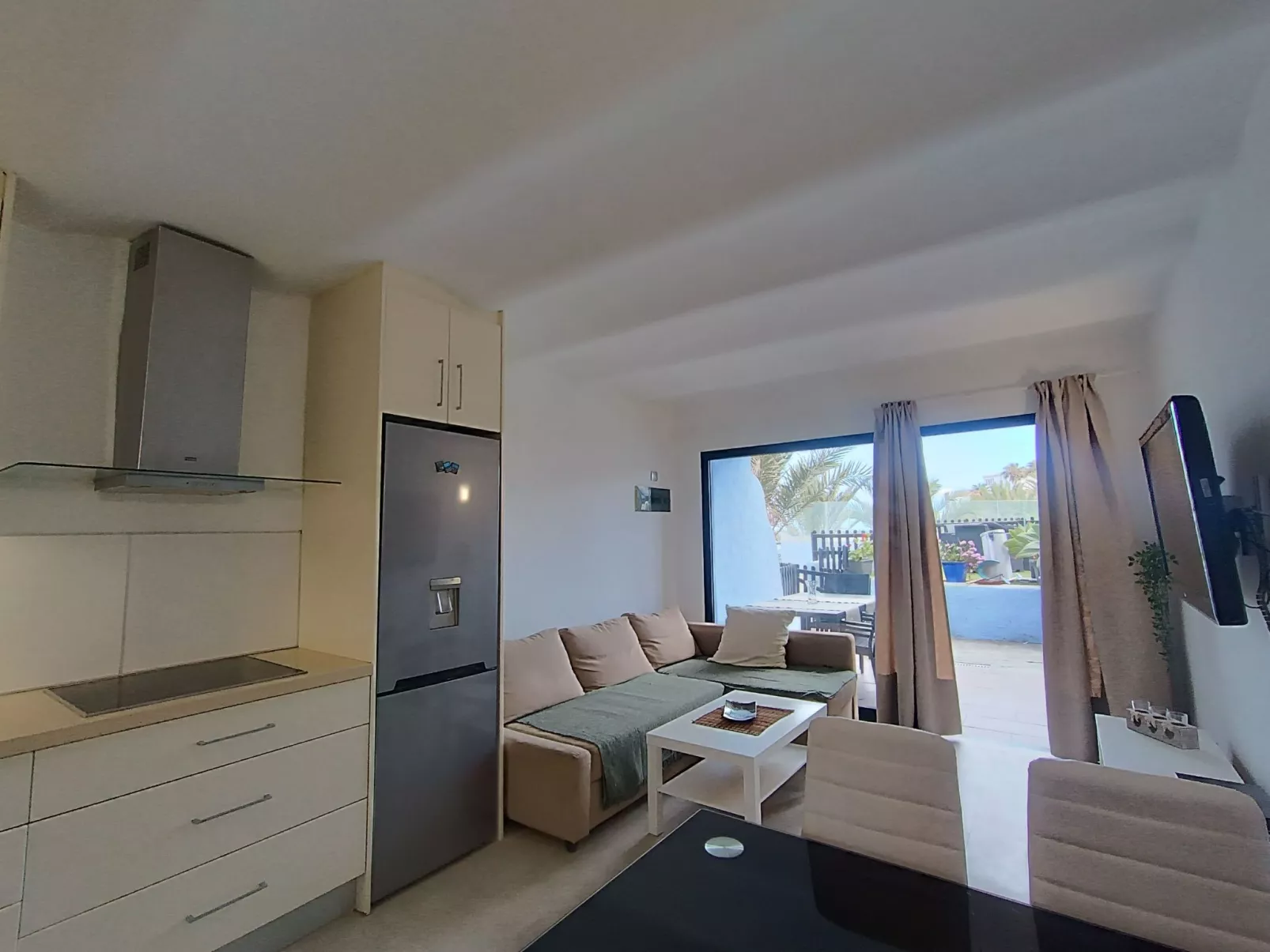 Drean on the Beach, erste Linie am Meer -Garten-Binnen