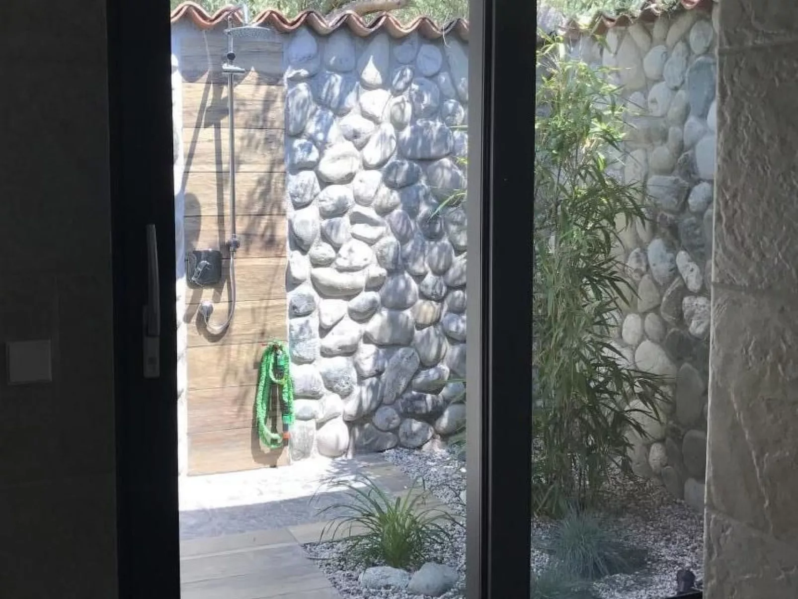 Villa am Gardasee mit großem Pool und Garten-Buiten