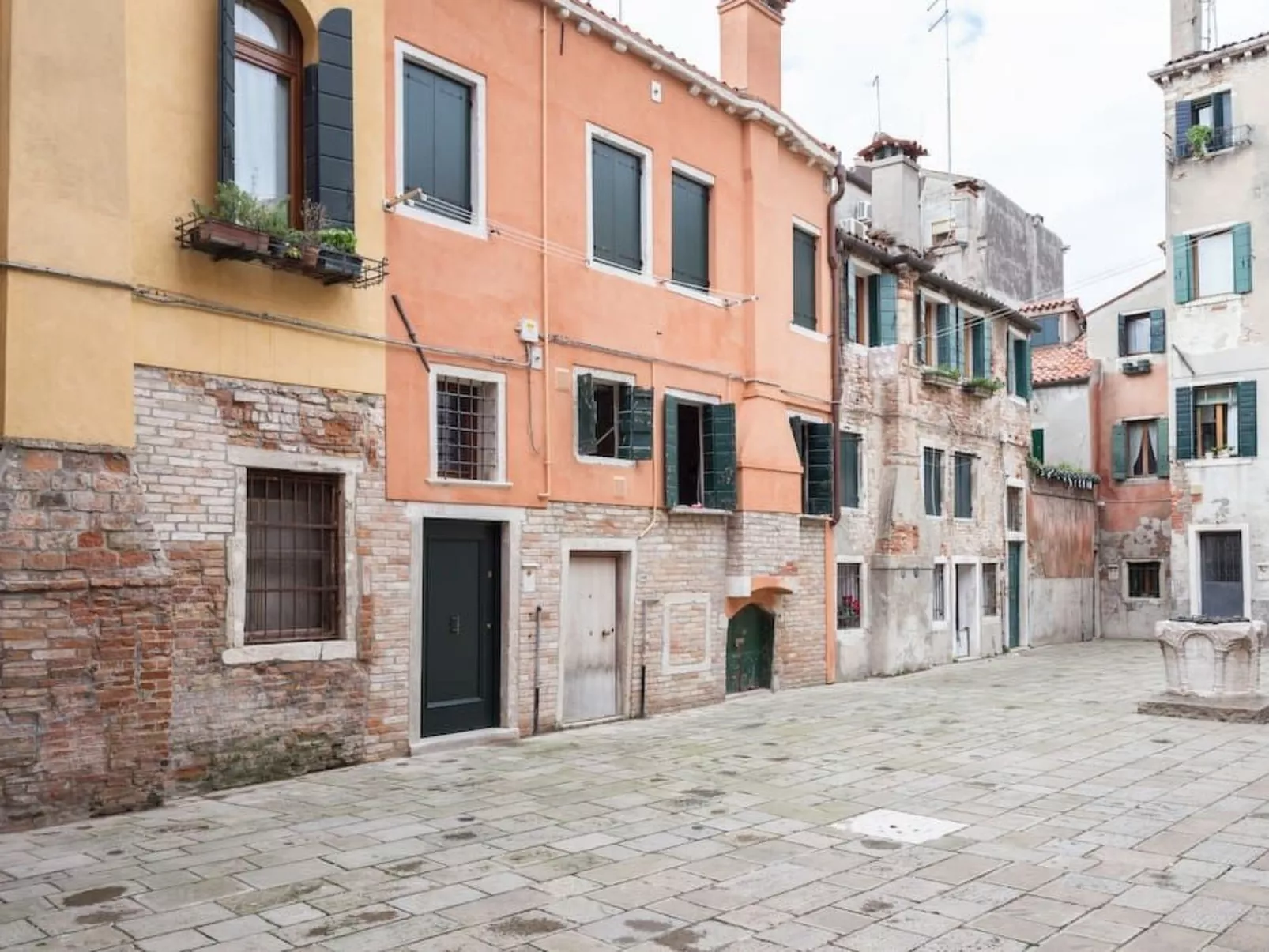 Wohnung mit Waschmaschine und Geschirrspüler-Buiten