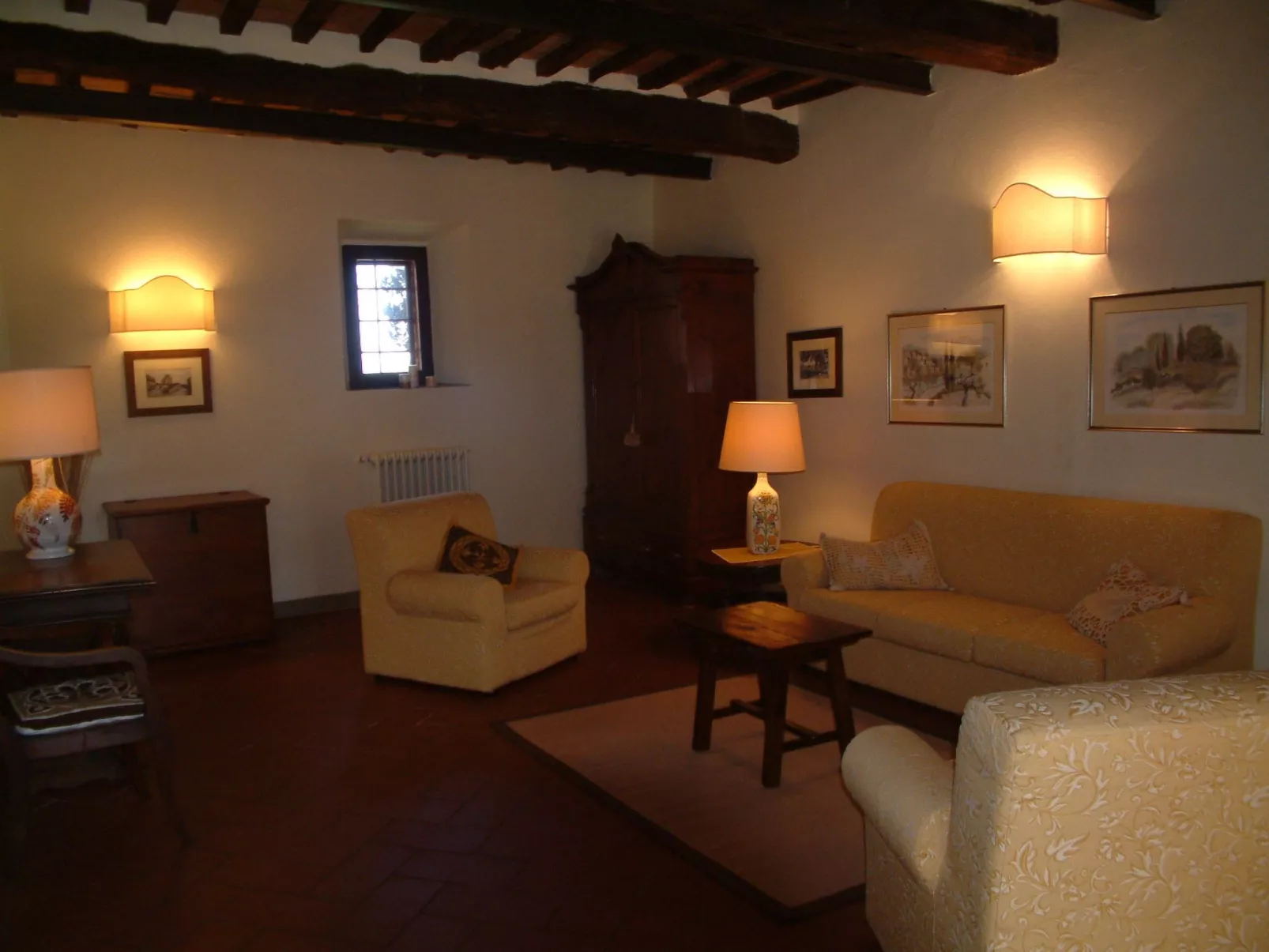 Villa 'Cimpoli casa' mit Garten und Grill-Binnen