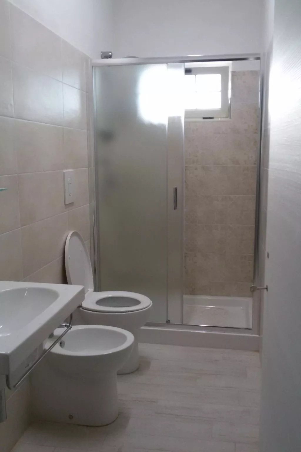 Brandneue Wohnung in Villa mit Schwimmbad-Image-tags.info