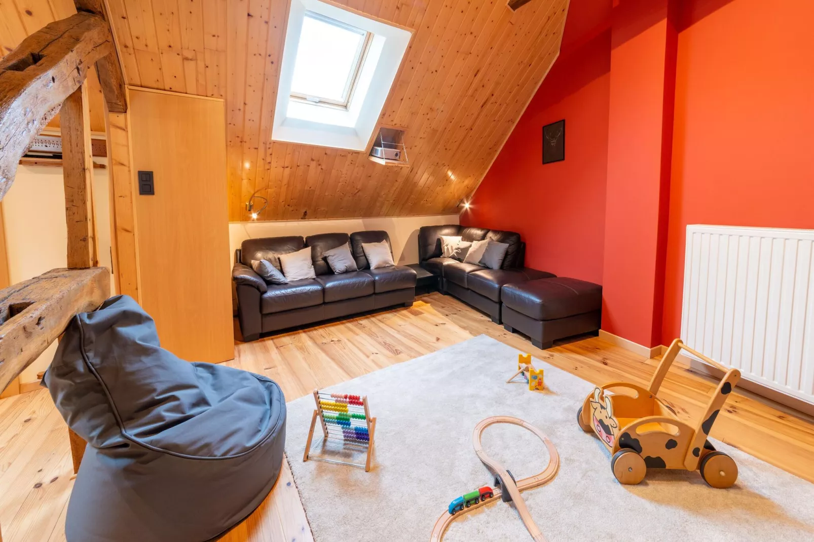 Magnifique habitation pour 9 adultes avec bain nordique et salle de jeux-Recreatieruimte