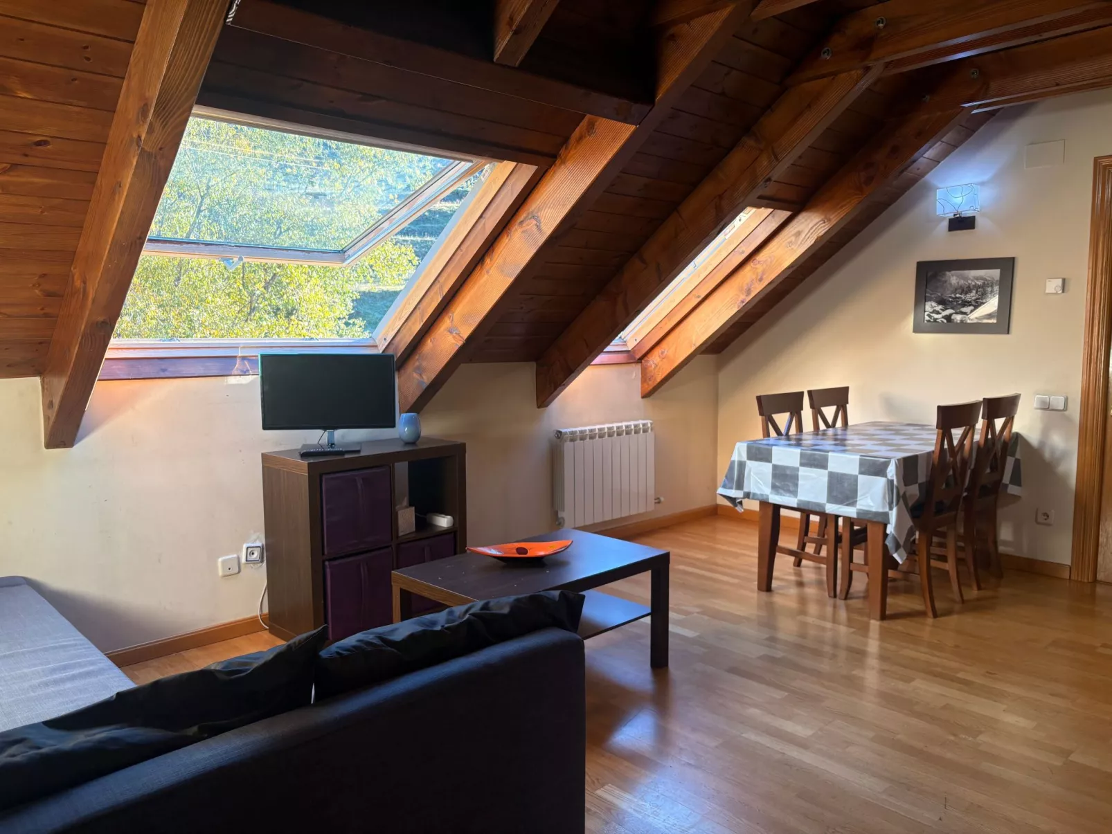 Dachgeschosswohnung mit Velux erta 3 Vall de Boí-Binnen