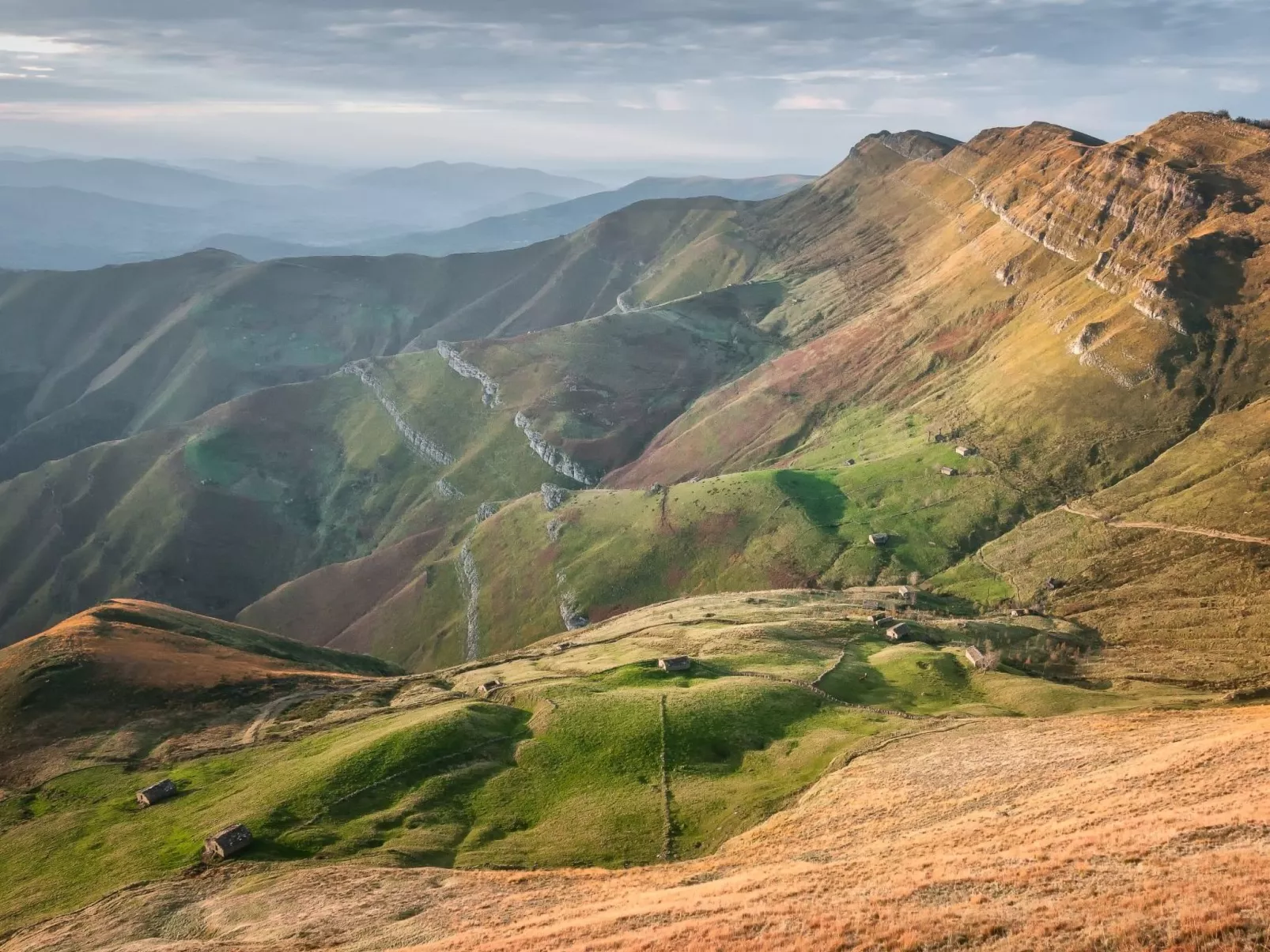Fachwerkhaus mit Garten-Image-tags.info