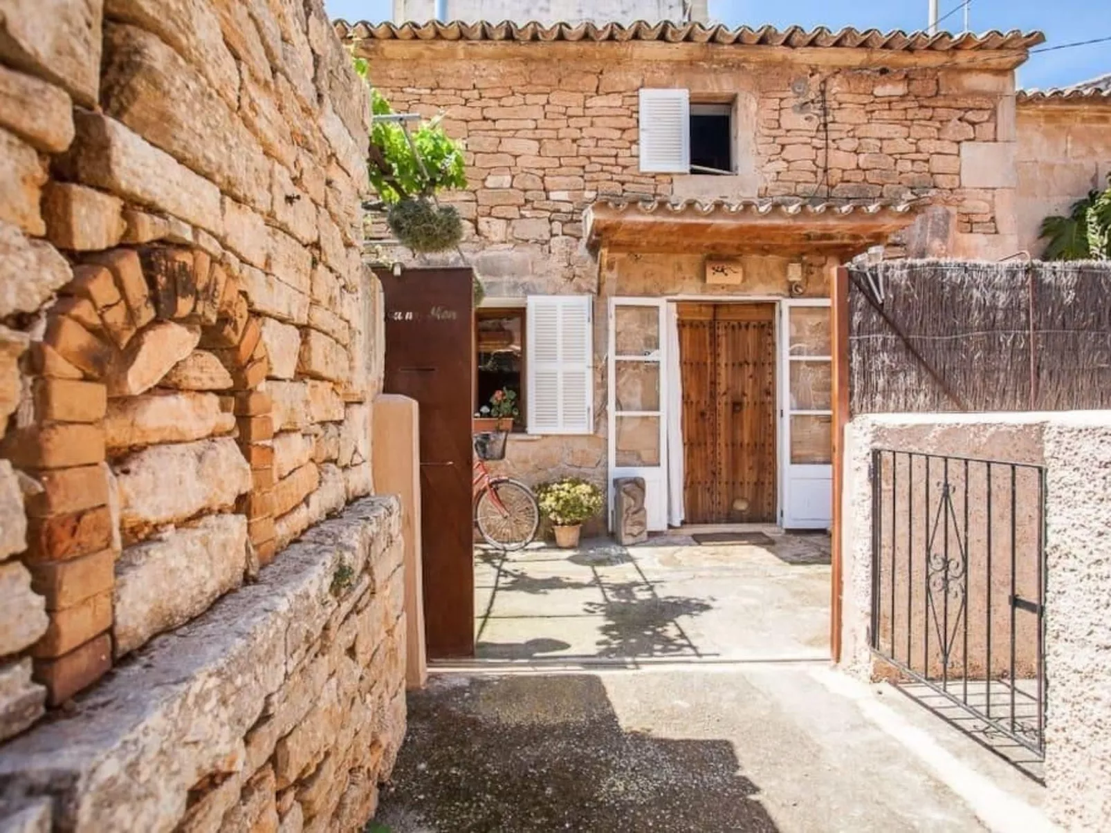 Casa Concha, Salines-Image-tags.info