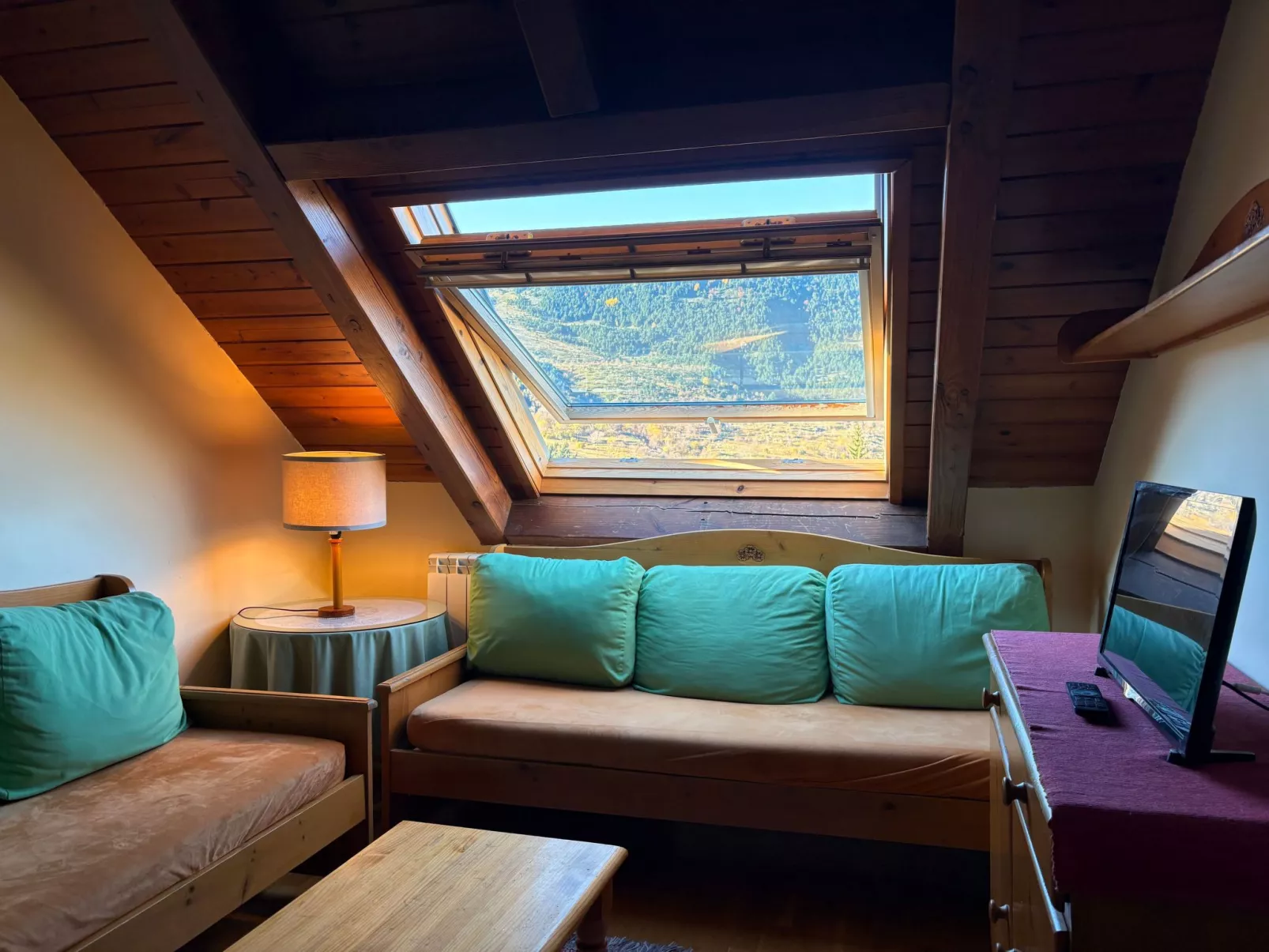 Triplex Erta 8 mit Dachgeschoss und ausgezeichneter Aussicht Vall de Boí-Binnen