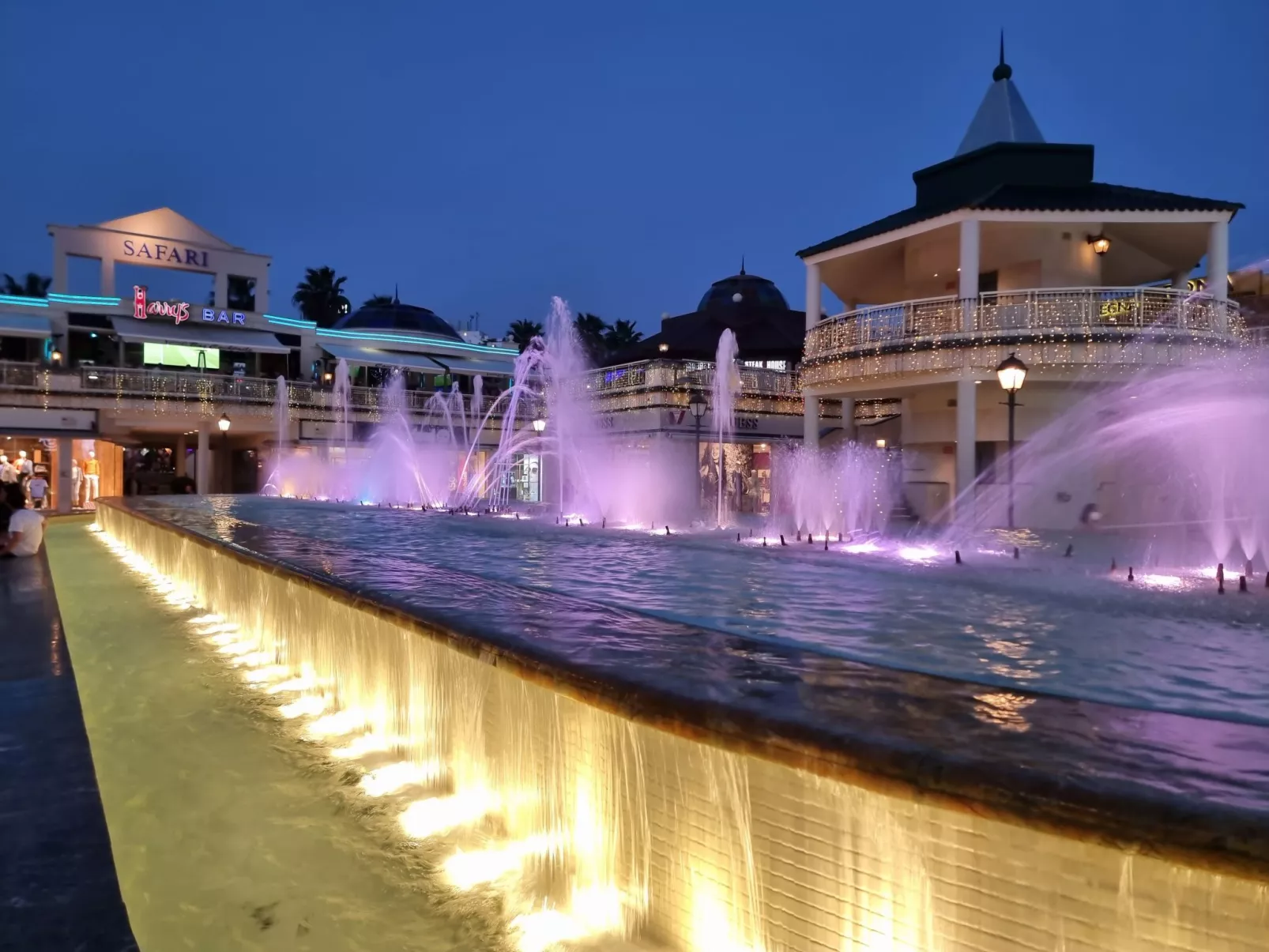 Jacaranda am Meer-Buiten