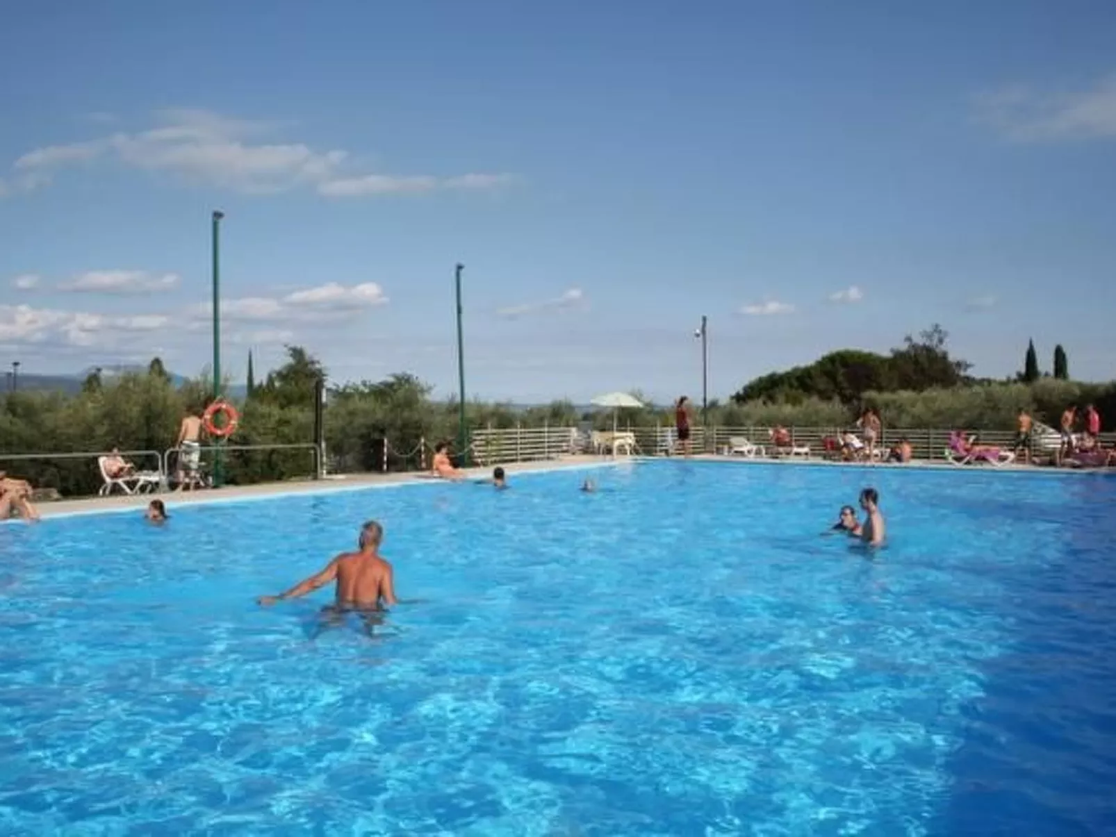 Appartement in Villaggio Sanghen mit Garten, Terrasse und gemeinsamem Pool-Buiten