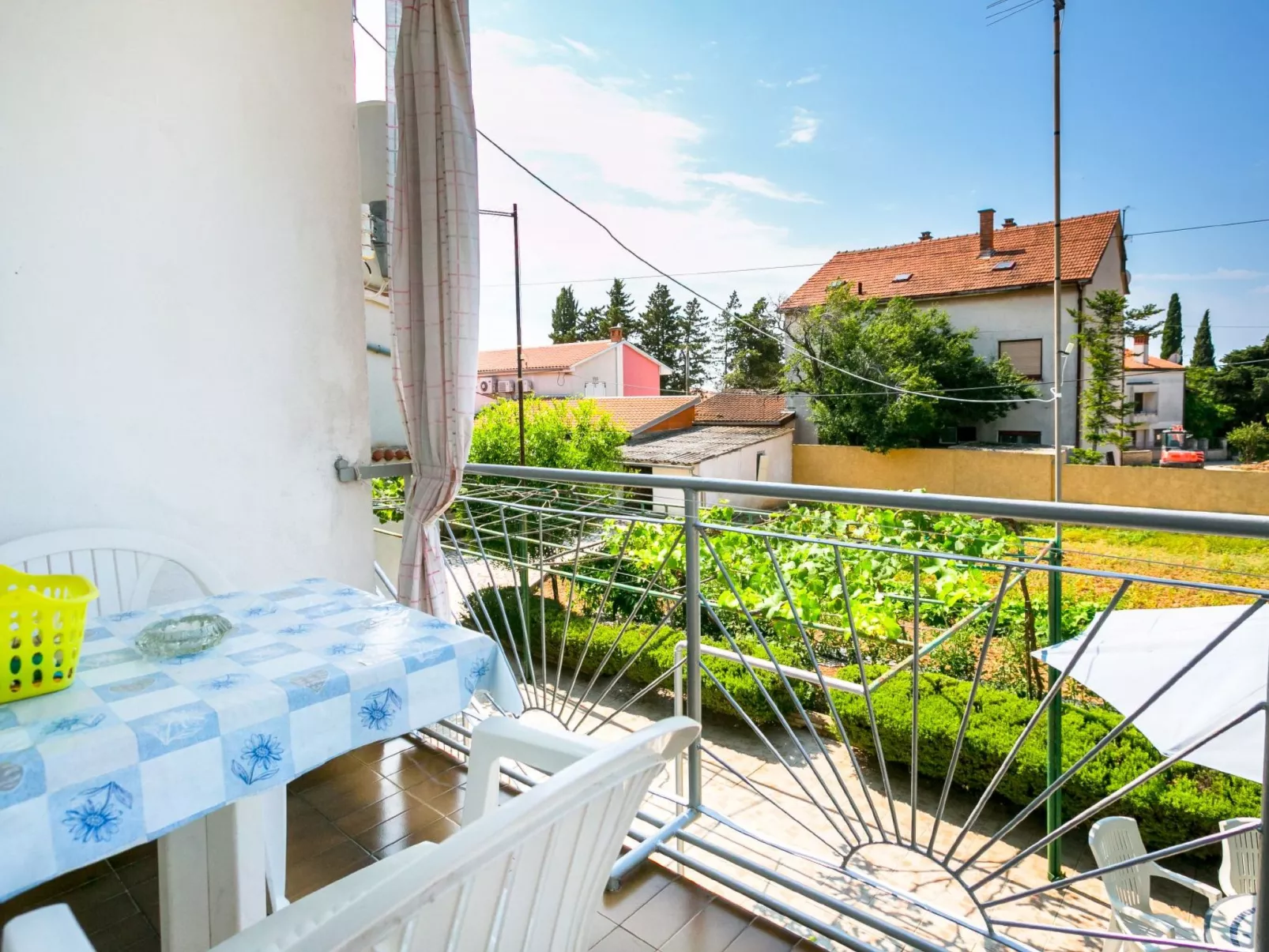 Wohnung "Miranda Veliki" mit Balkon-Binnen