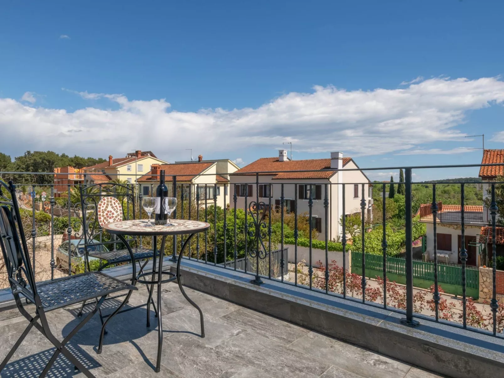 4 SZ mit Bad en suite Pool und Sommerküche-Buiten