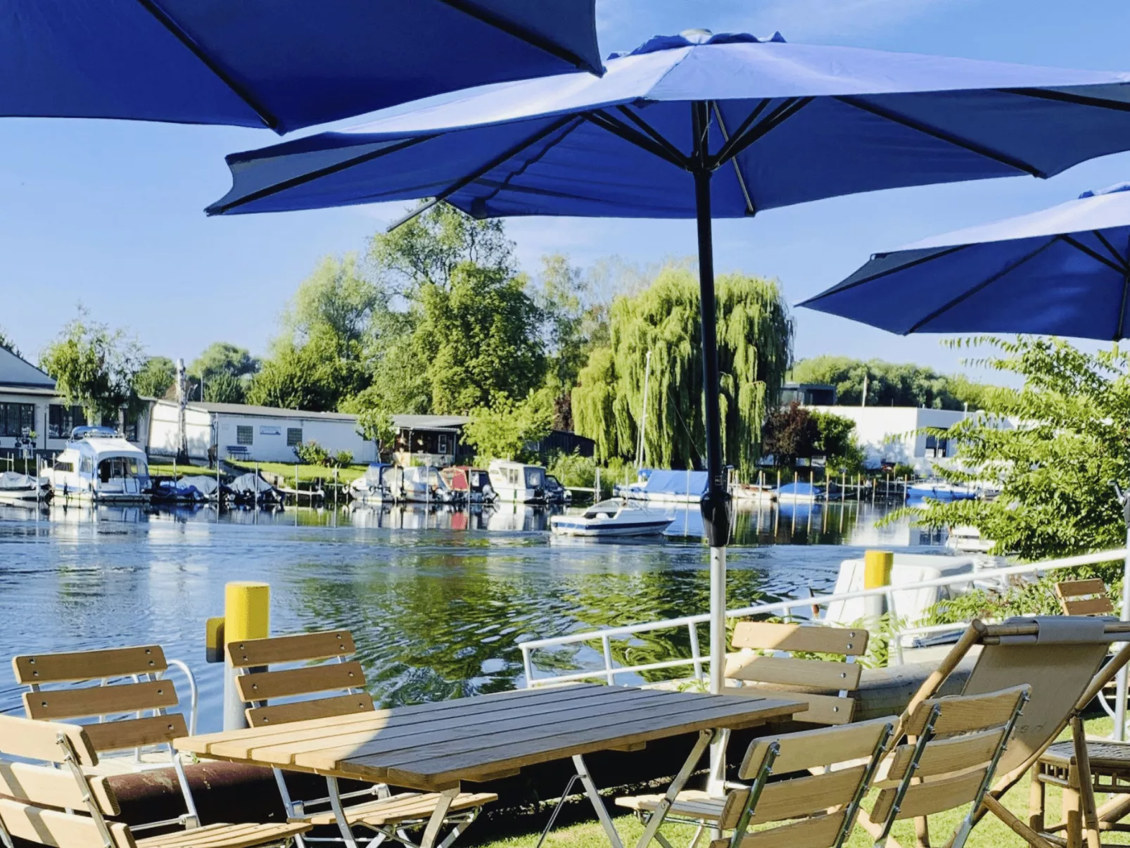 Wohnung in Brandenburg An Der Havel mit Grill, Terrasse und Garten-Buiten