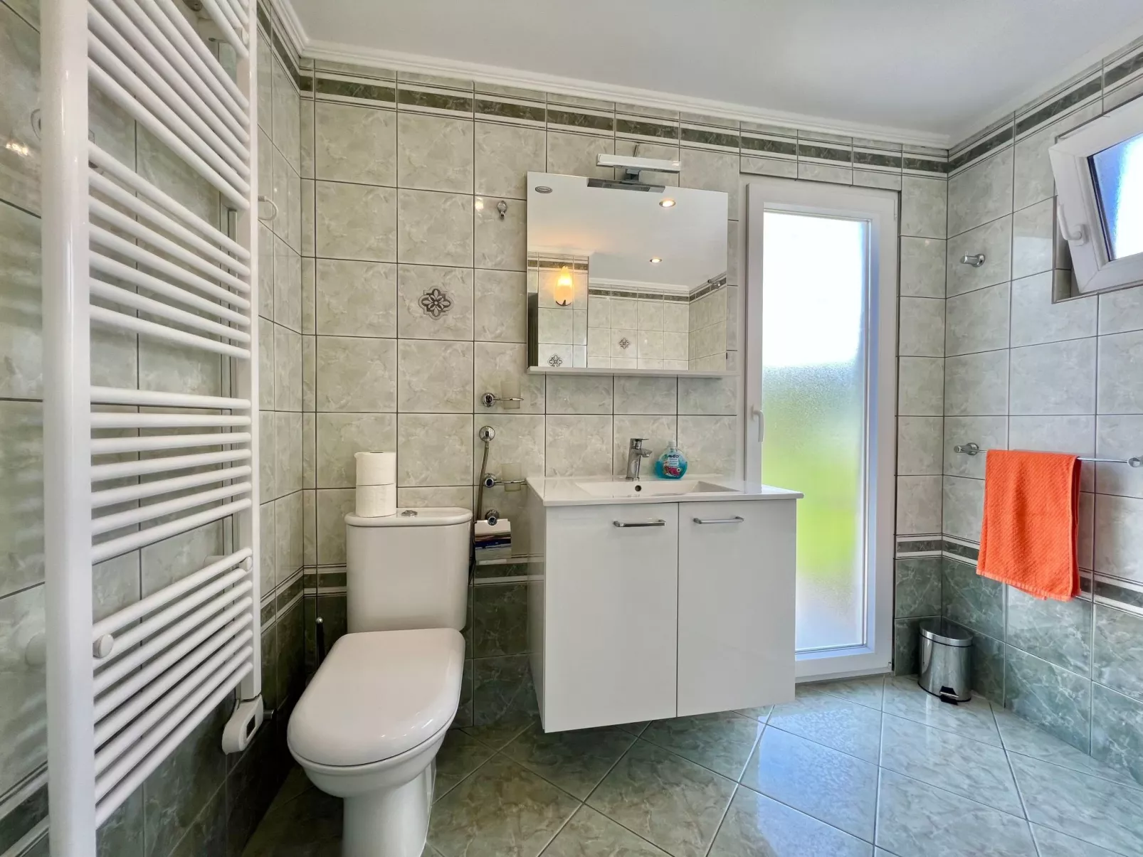 Holiday house Lona-Binnen