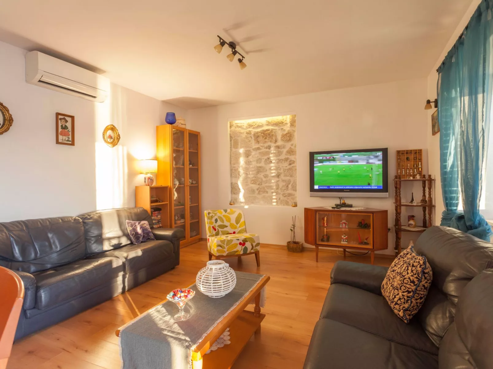 Wohnung "Slavija" mit Whirlpool-Binnen