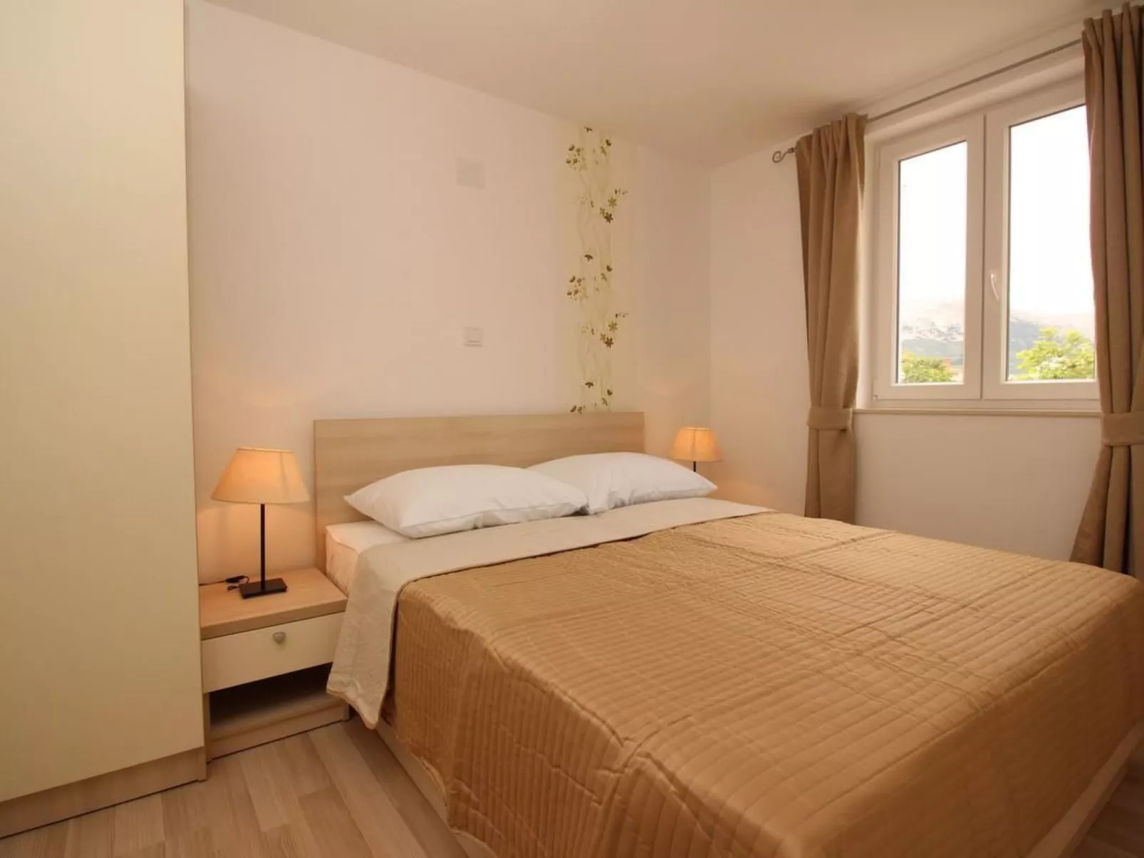 Gorica II A2+2 br.2-Binnen