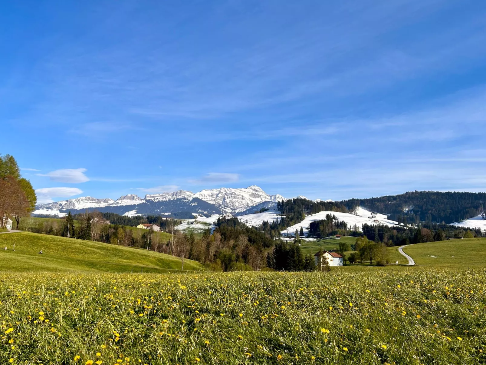 Sonnige Maisonette-Buiten