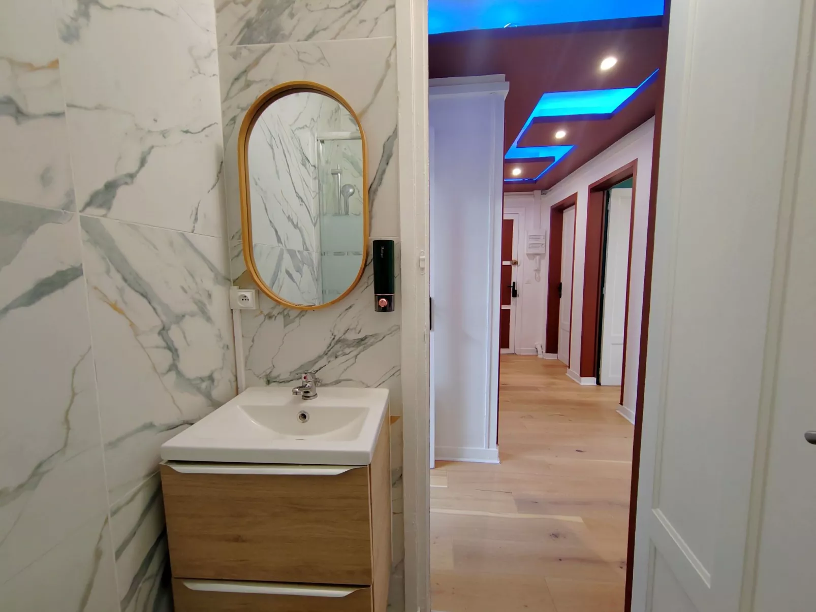 Wohnung im Stadtzentrum - 5 min vom Bahnhof entfernt - 62 m2 - in der Nähe von-Binnen