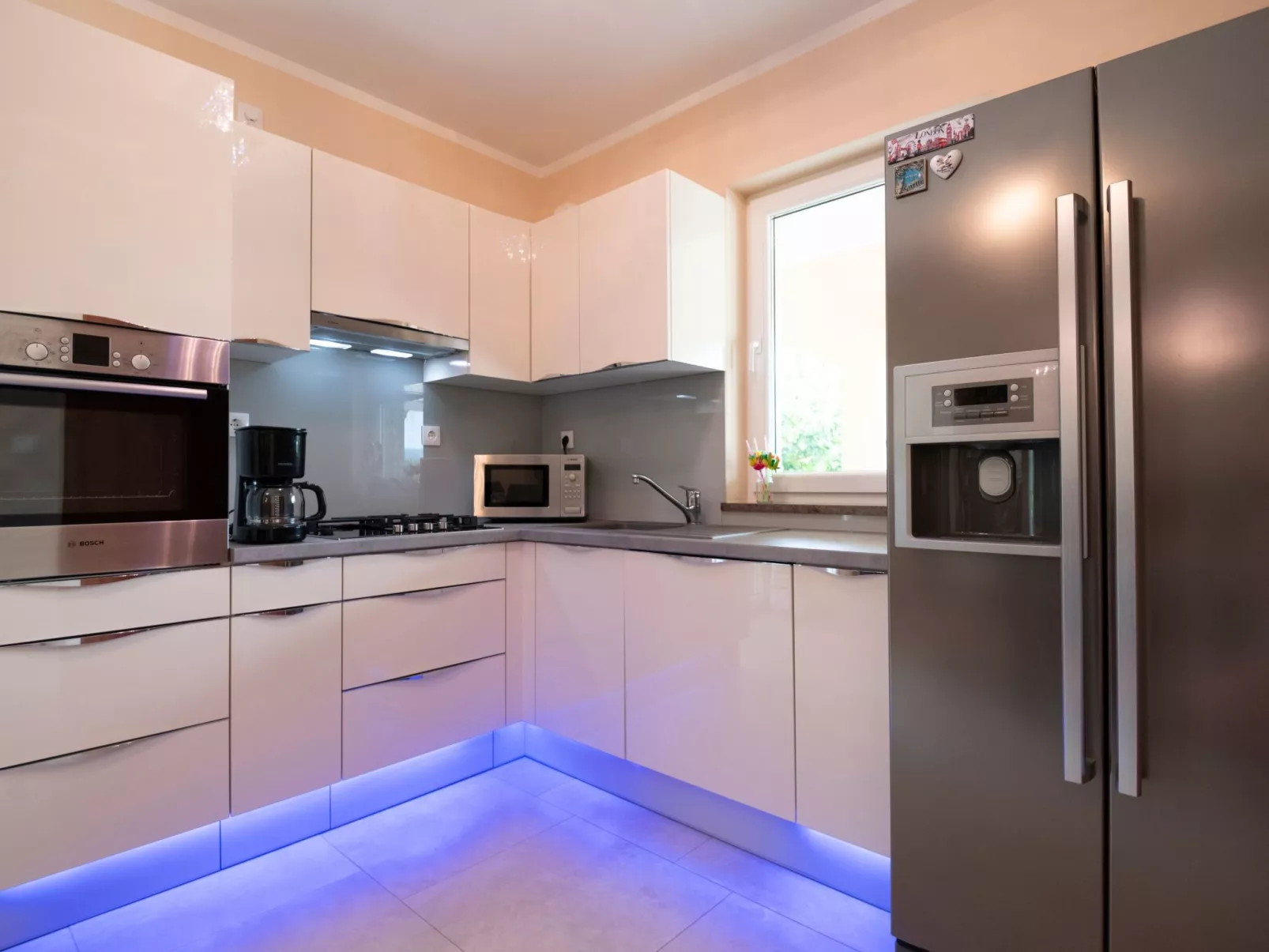 Villa "Mile" mit beheiztem Pool, Grill und Terrasse-Binnen