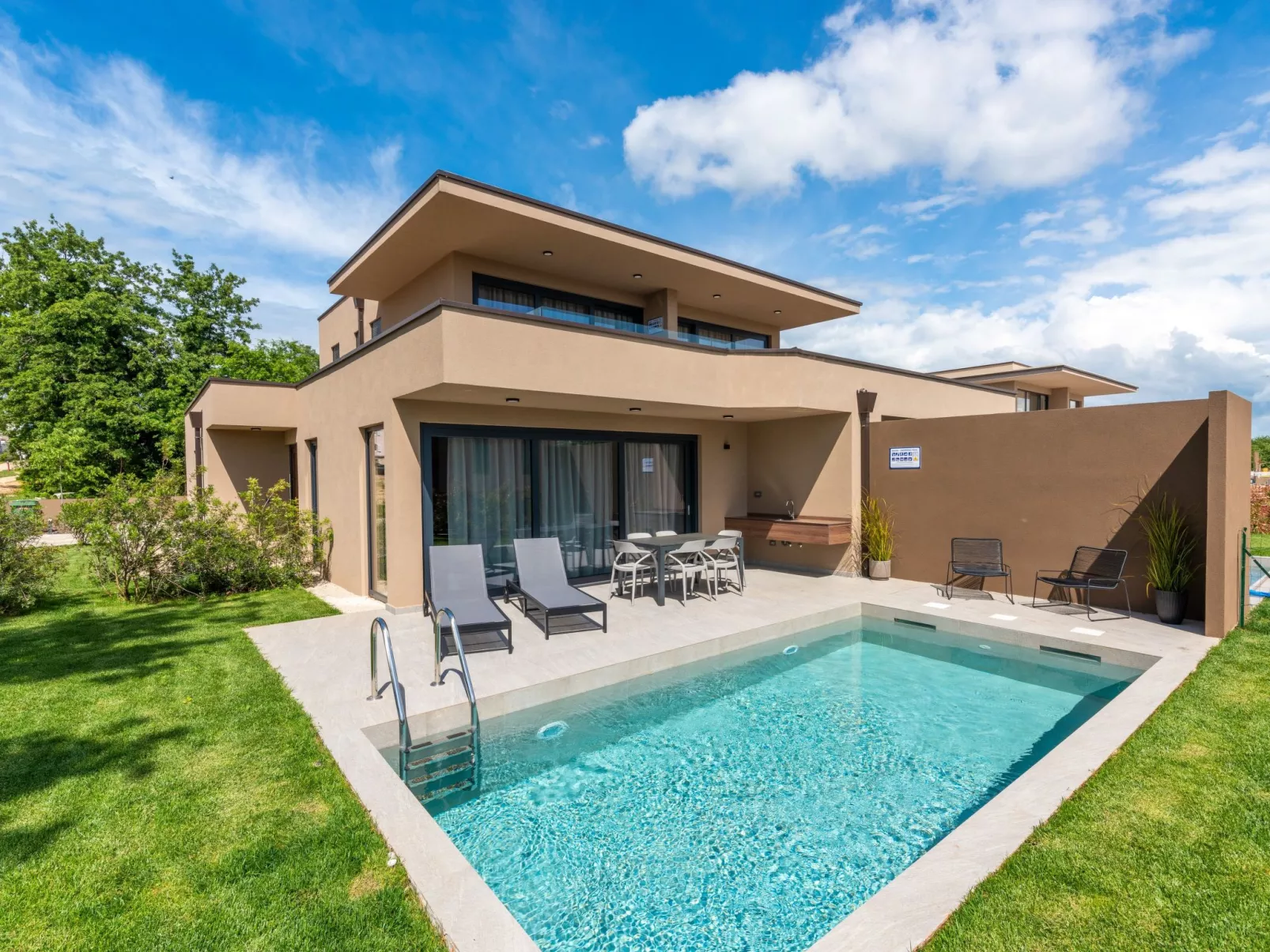 Quercus Village APP 1 mit privatem Pool-Buiten