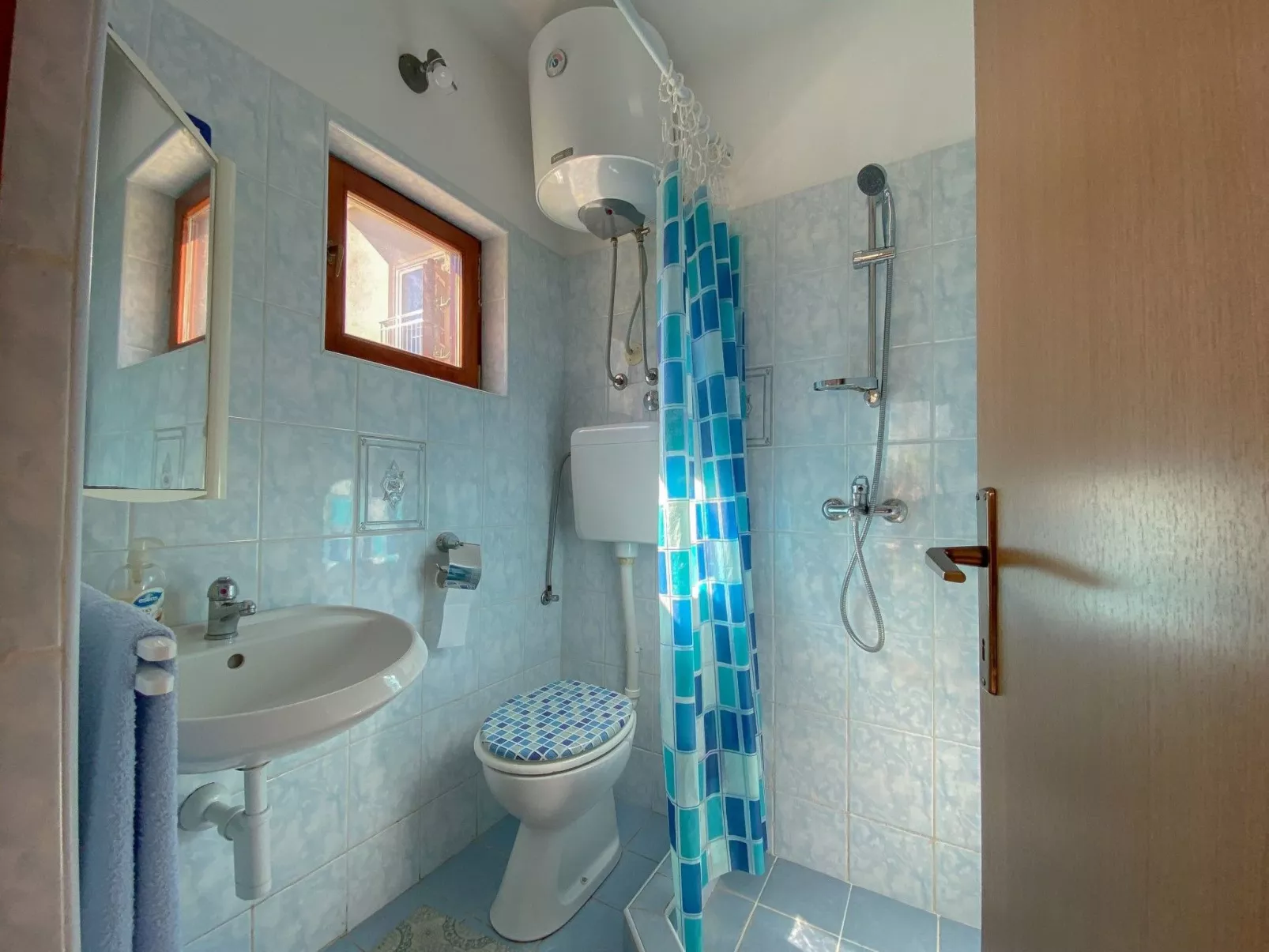 Für 2 Personen ca. 20 m&sup2; in Novigrad, Adriaküste Kroatien (Westküste von I-Binnen