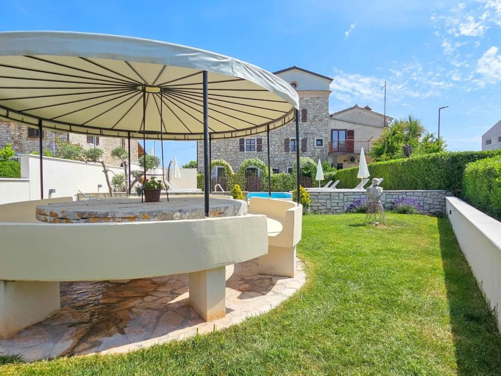 Für 2 Personen ca. 30 m&sup2; in Novigrad, Adriaküste Kroatien (Westküste von I-Buiten