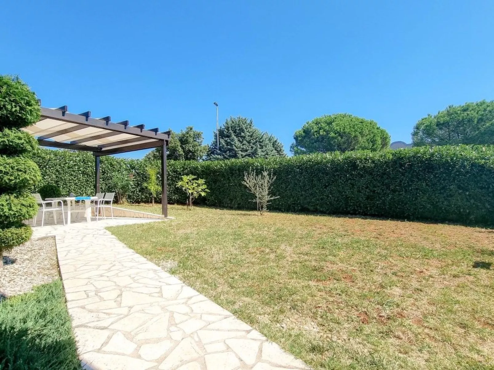 "Lea" mit Terrasse-Buiten