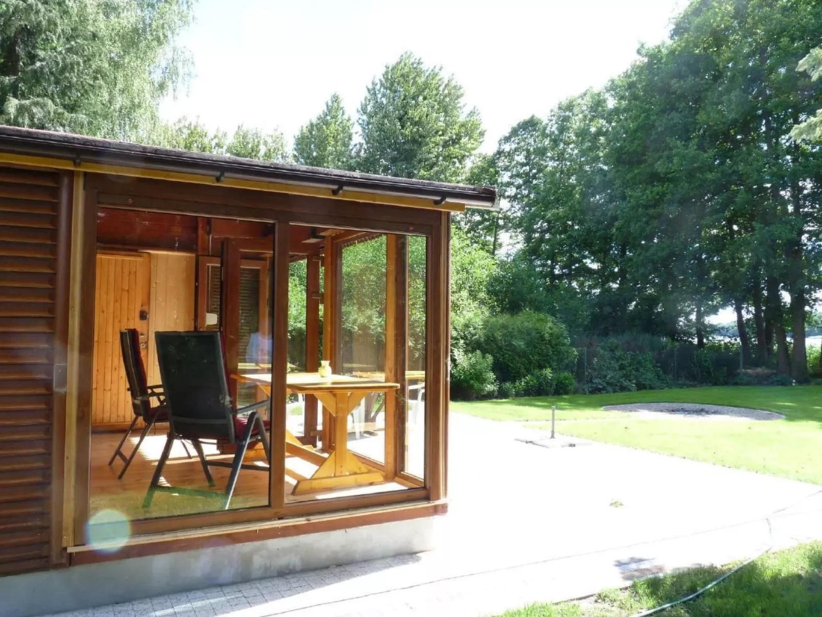 Traumurlaub am See-Buiten