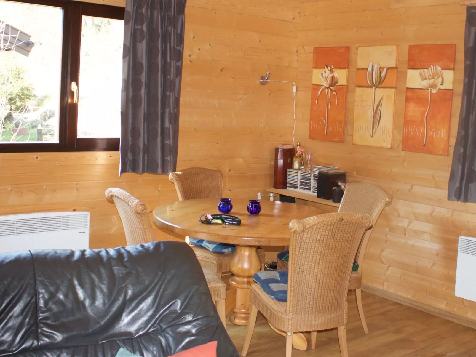 Mit Privatparkplatz-Binnen