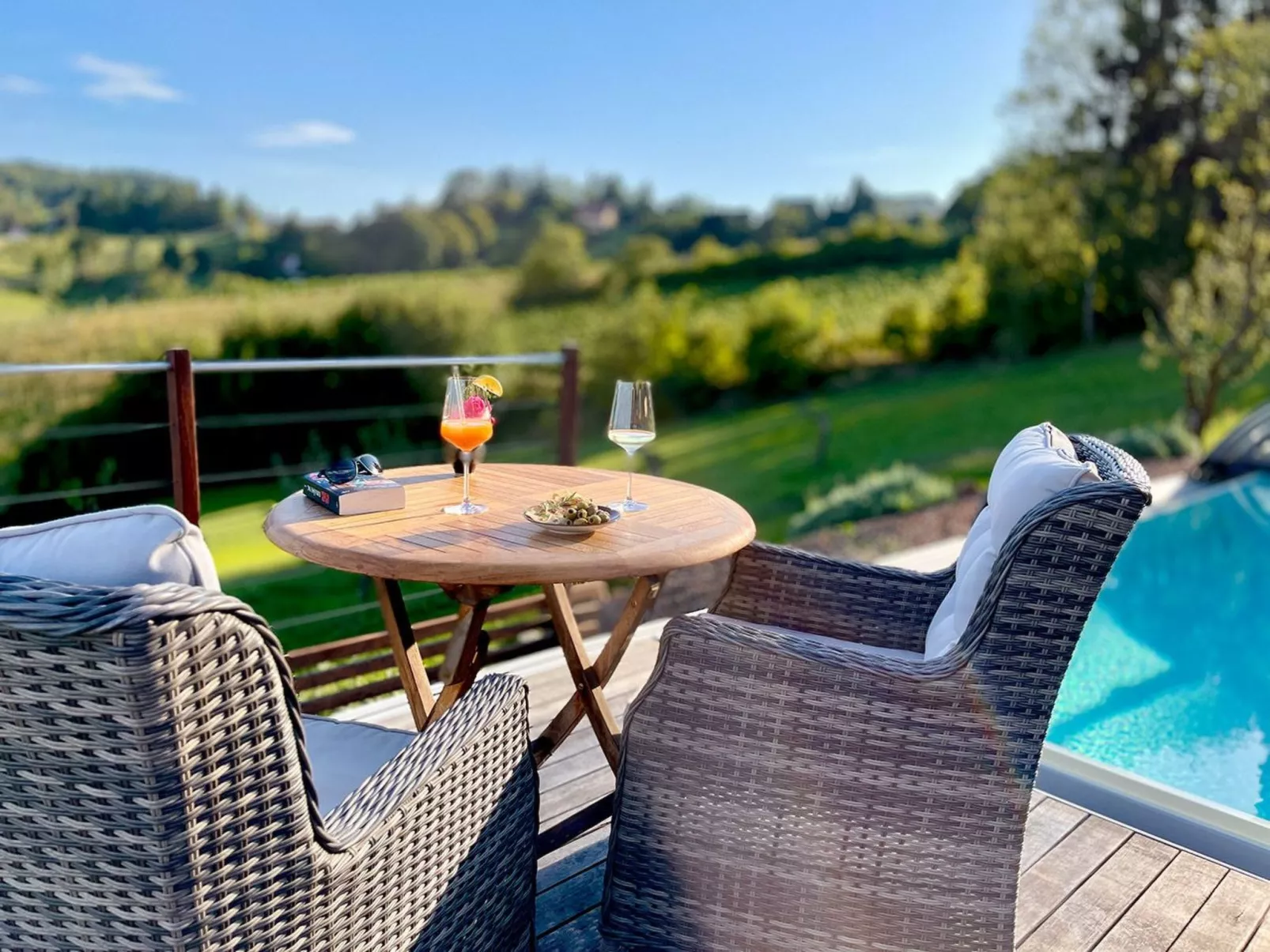 Das Rizzi - Freistehendes Haus mit Panoramapool-Buiten