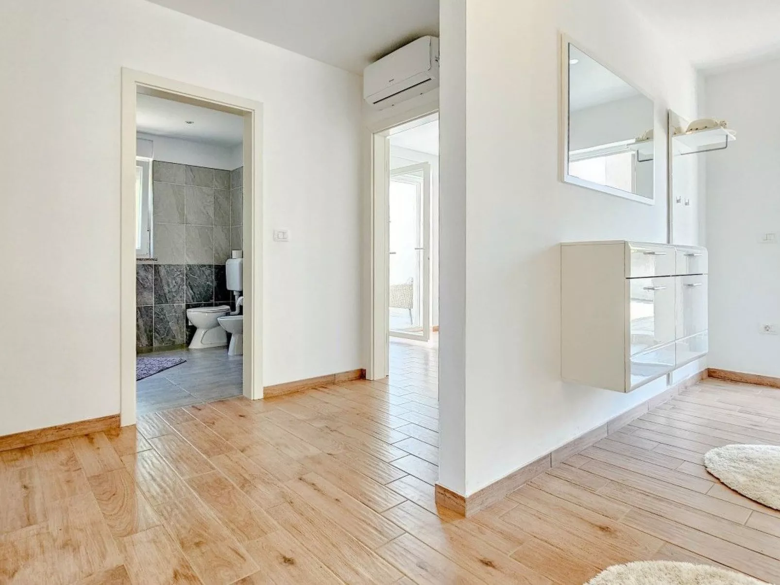 "Villa Pavlovic" mit Garten und Grill-Binnen