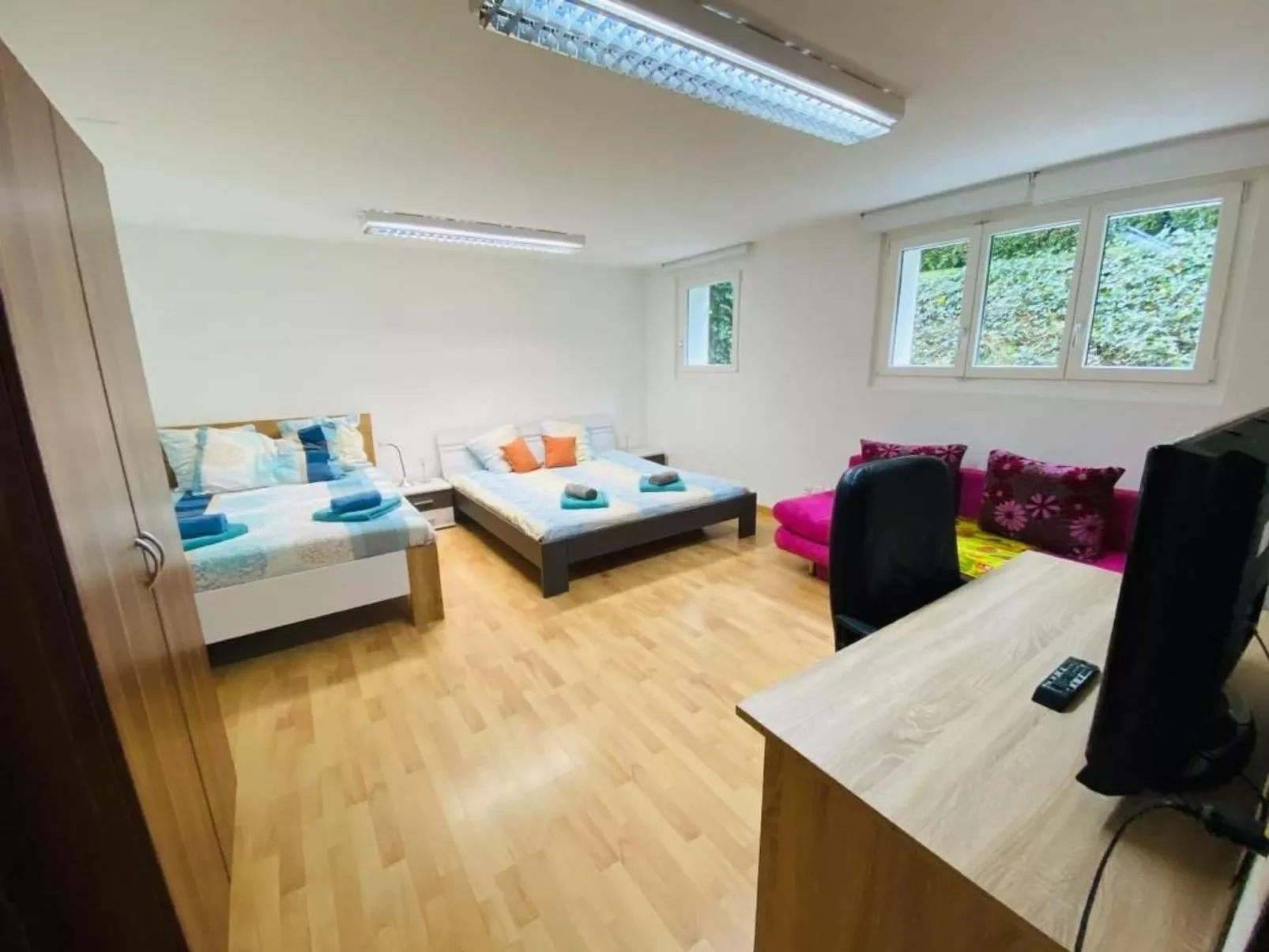 Leons Holiday Homes-Binnen