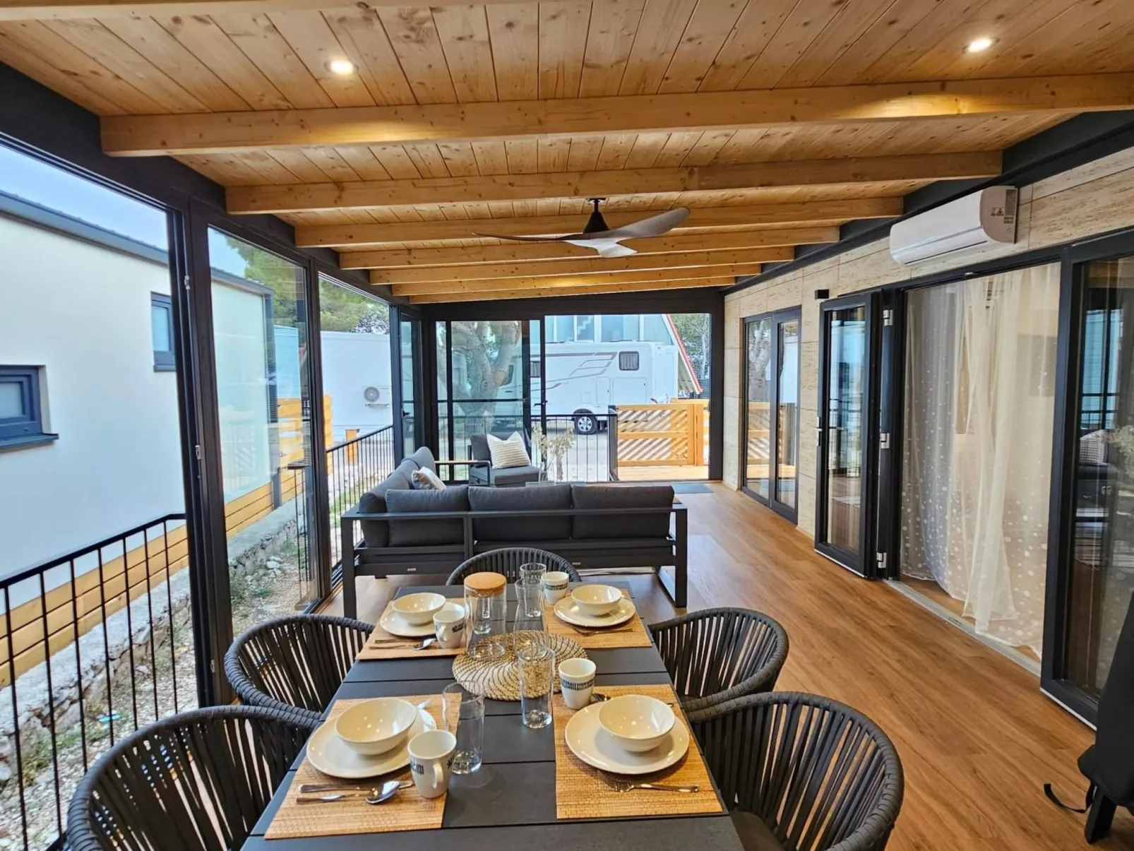 Silver Moon mit Klimaanlage-Buiten