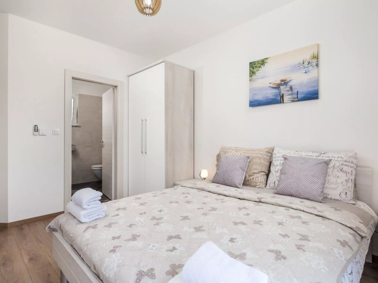 Schönes Haus für 8 Personen mit großem Schwimmbad-Binnen