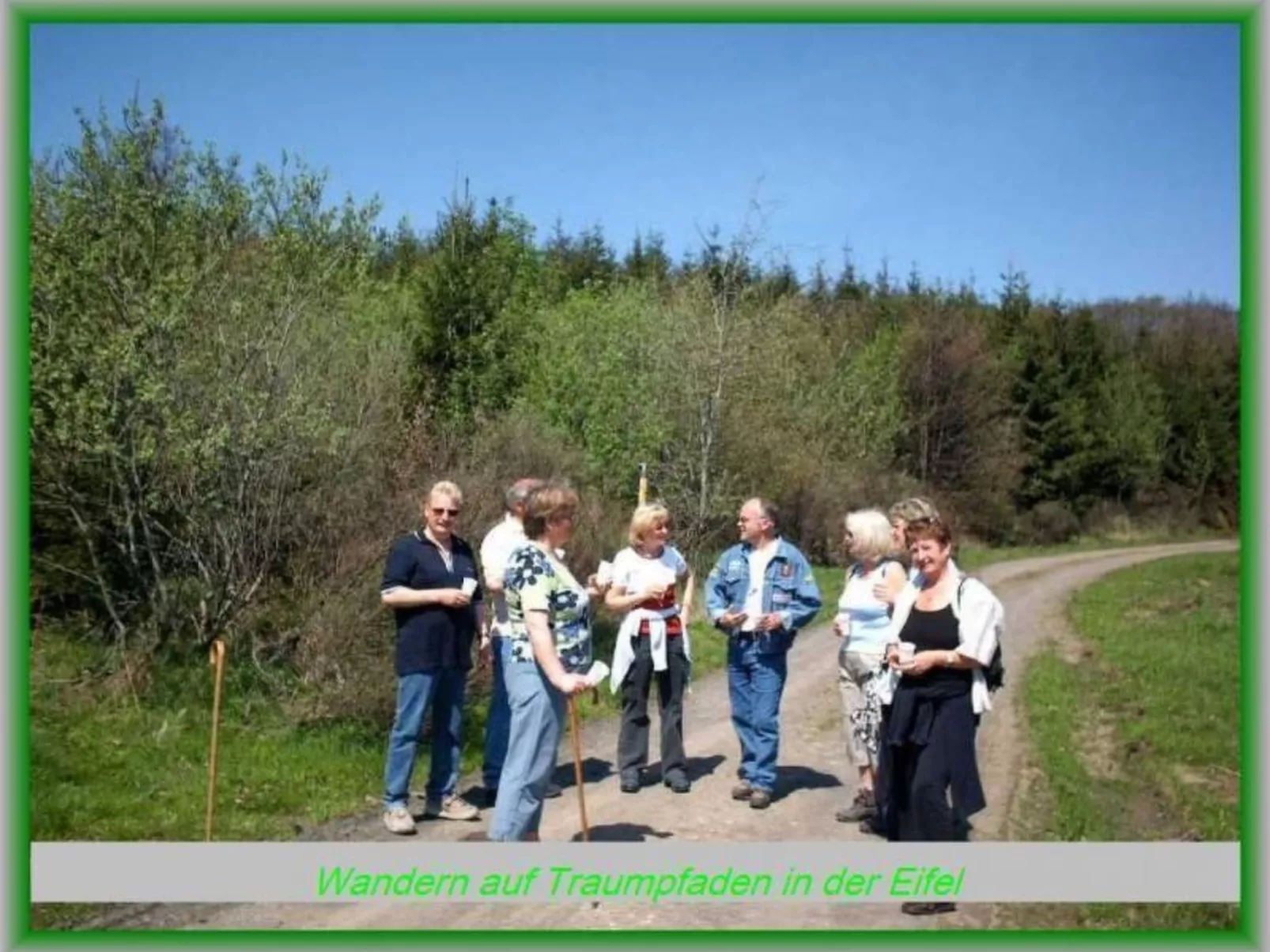 Ruhiges Landhaus mit zwei gemütlichen Wohnungen - Buiten